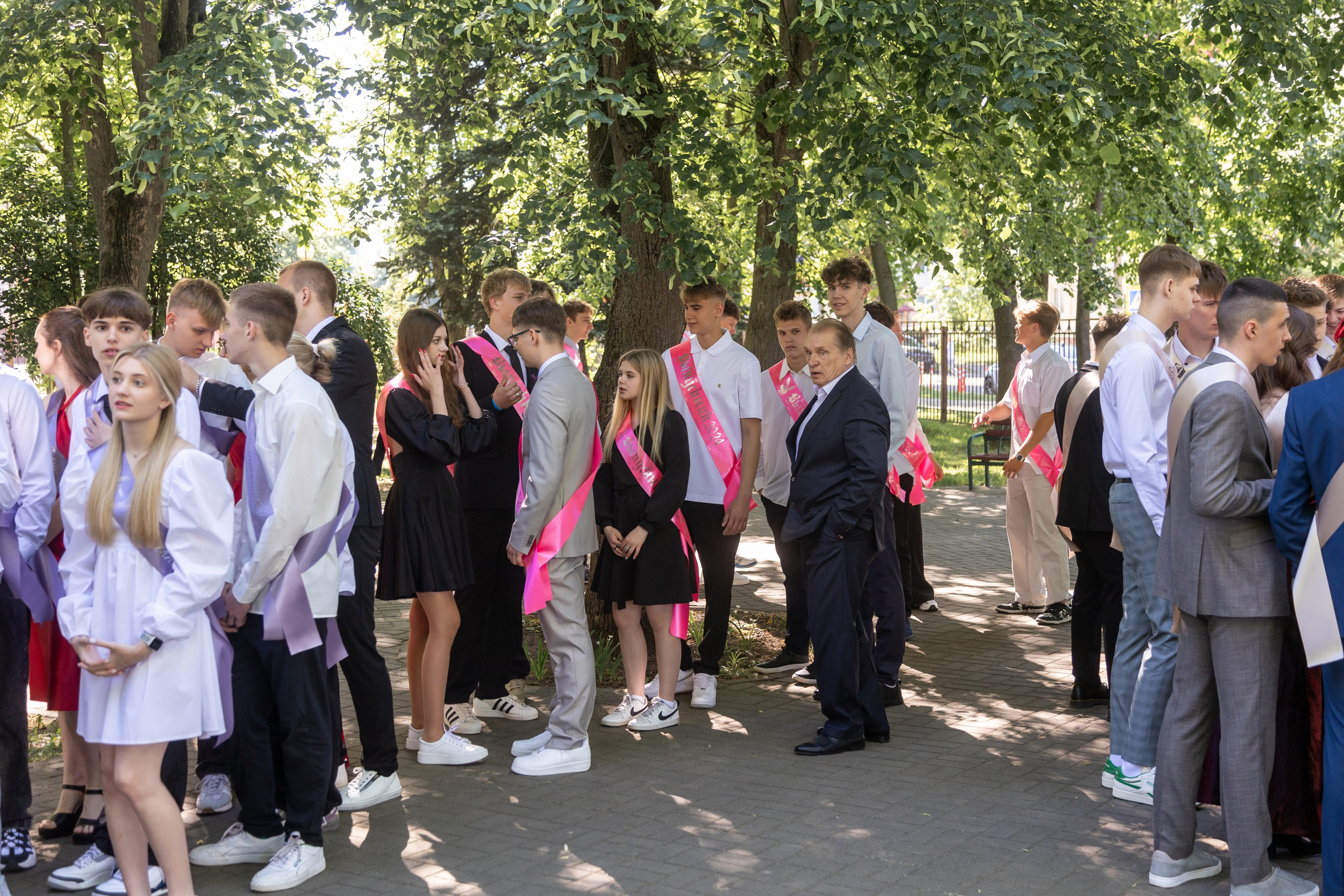 Школа 47. Последний звонок. Профессиональный интерьерный и репортажный фотограф Минск и РБ. Максим Орлов