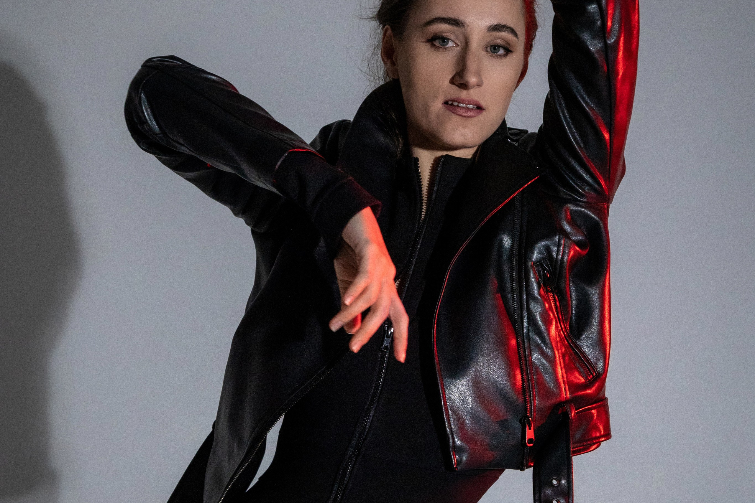 Алена (студийная на циклораме). Профессиональный интерьерный и репортажный фотограф Минск и РБ. Максим Орлов