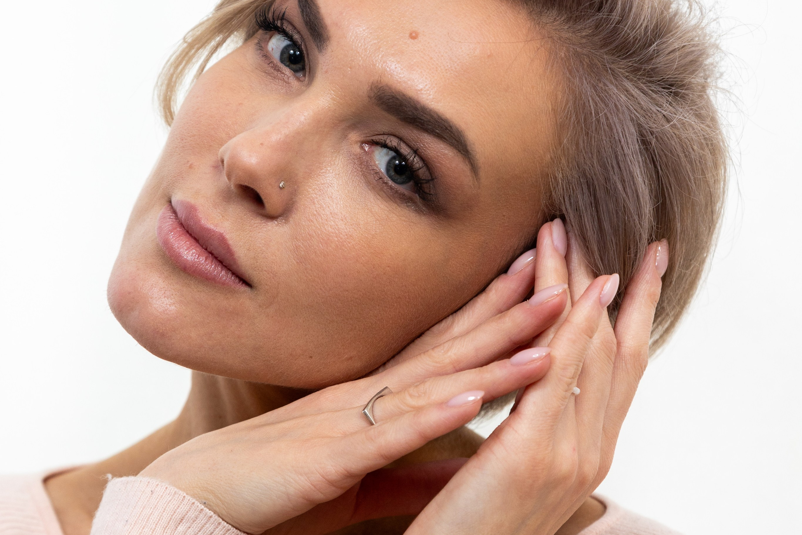 Реклама салона красоты «Манго». Профессиональный интерьерный и репортажный фотограф Минск и РБ. Максим Орлов