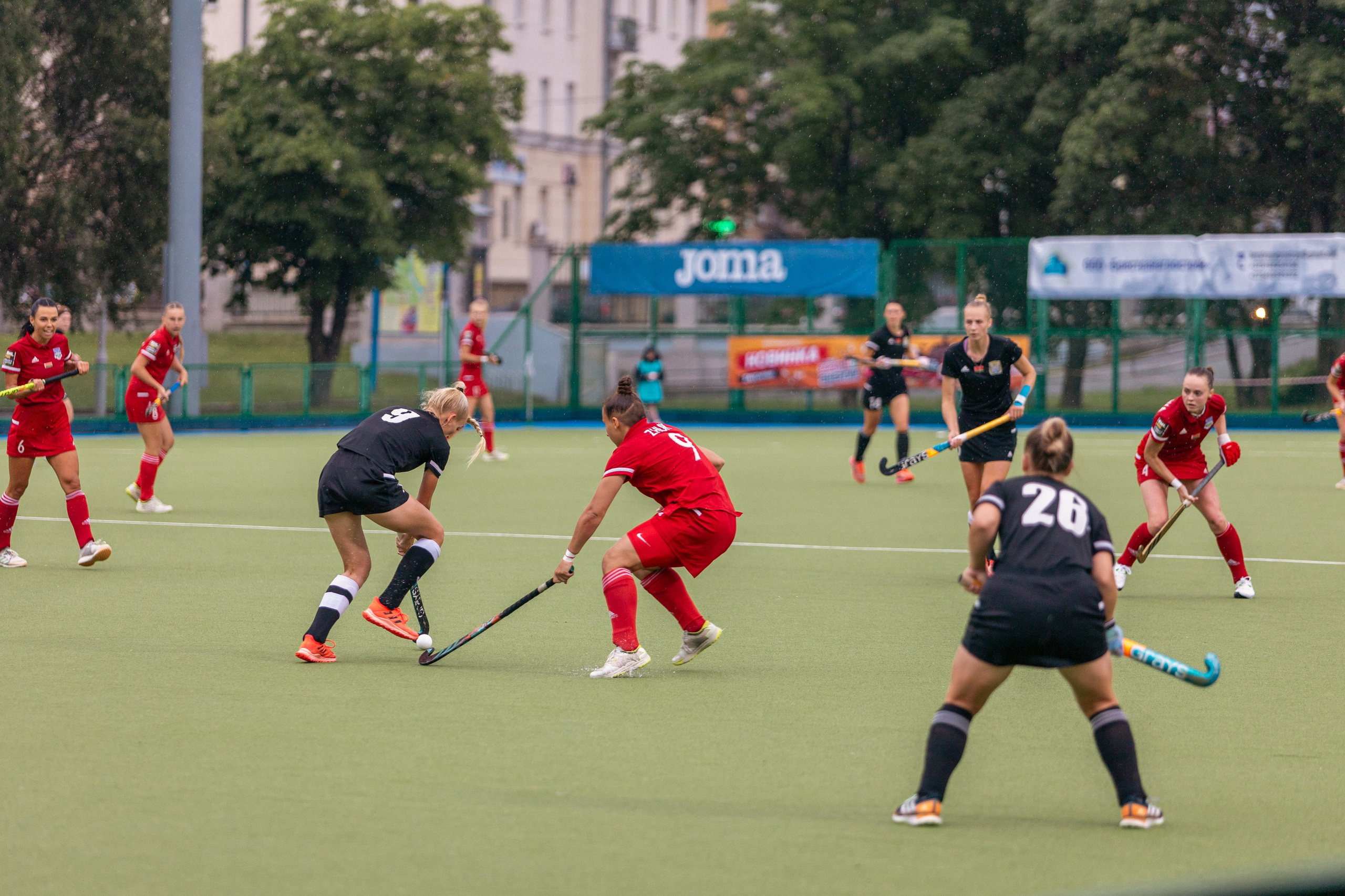 Хоккей на траве. Девушки. ХК Минск — ХК Виктория (Смолевичи) 10.06.2024. Профессиональный интерьерный и репортажный фотограф Минск и РБ. Максим Орлов