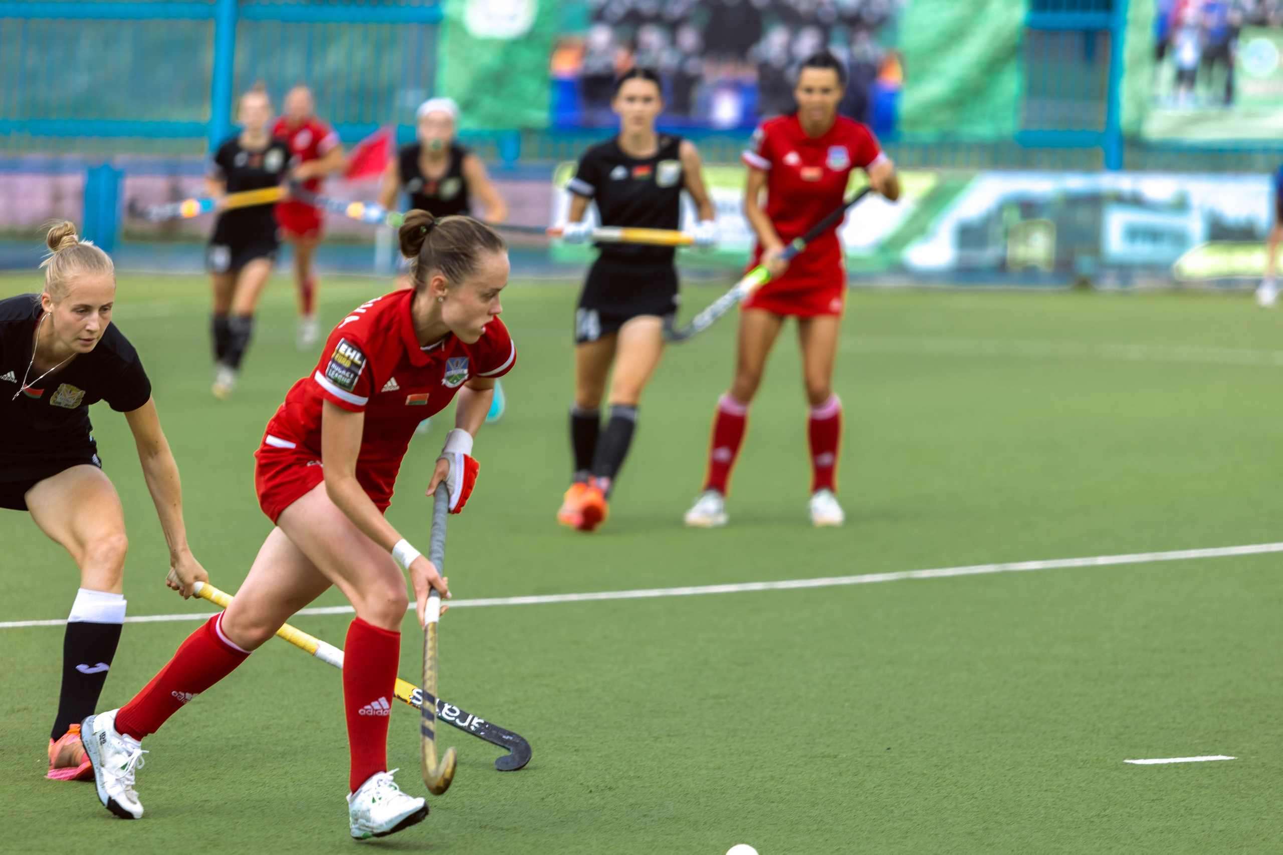 Хоккей на траве. Девушки. Минск — Виктория. 16.06.2024. Профессиональный интерьерный и репортажный фотограф Минск и РБ. Максим Орлов