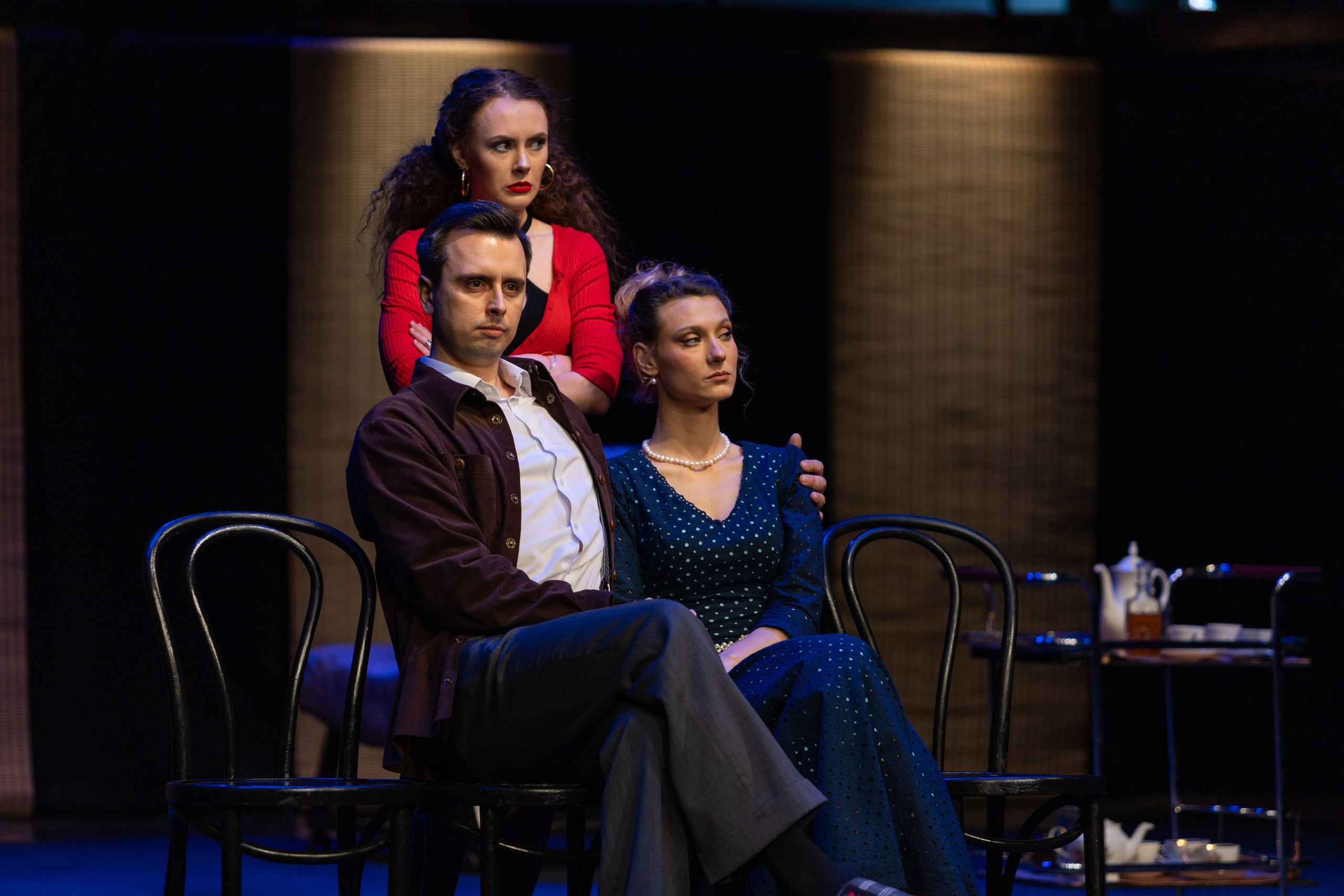 Новый театр «Плачу за любовь». Профессиональный интерьерный и репортажный фотограф Минск и РБ. Максим Орлов