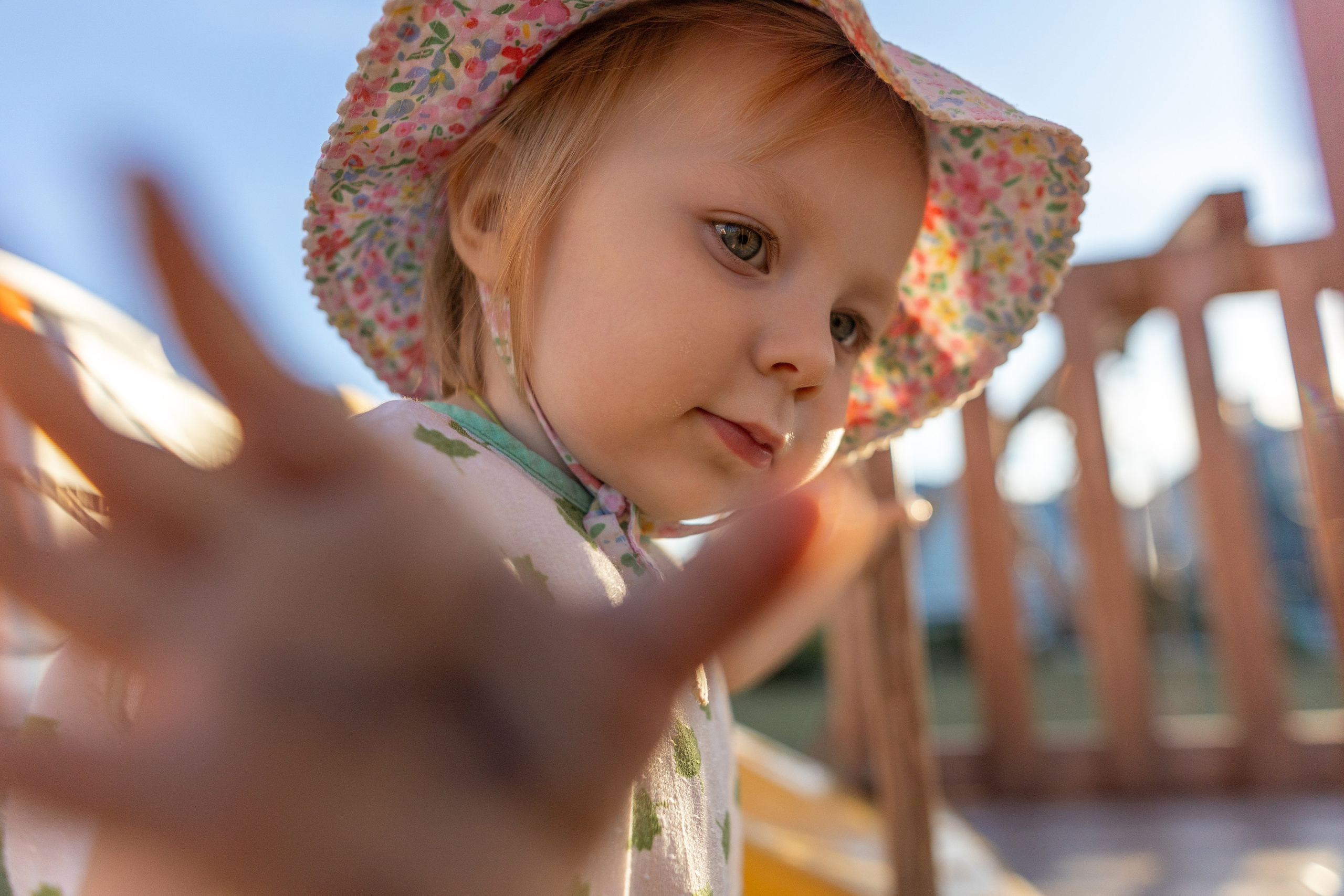 Детская живая фотосессия. Профессиональный интерьерный и репортажный фотограф Минск и РБ. Максим Орлов