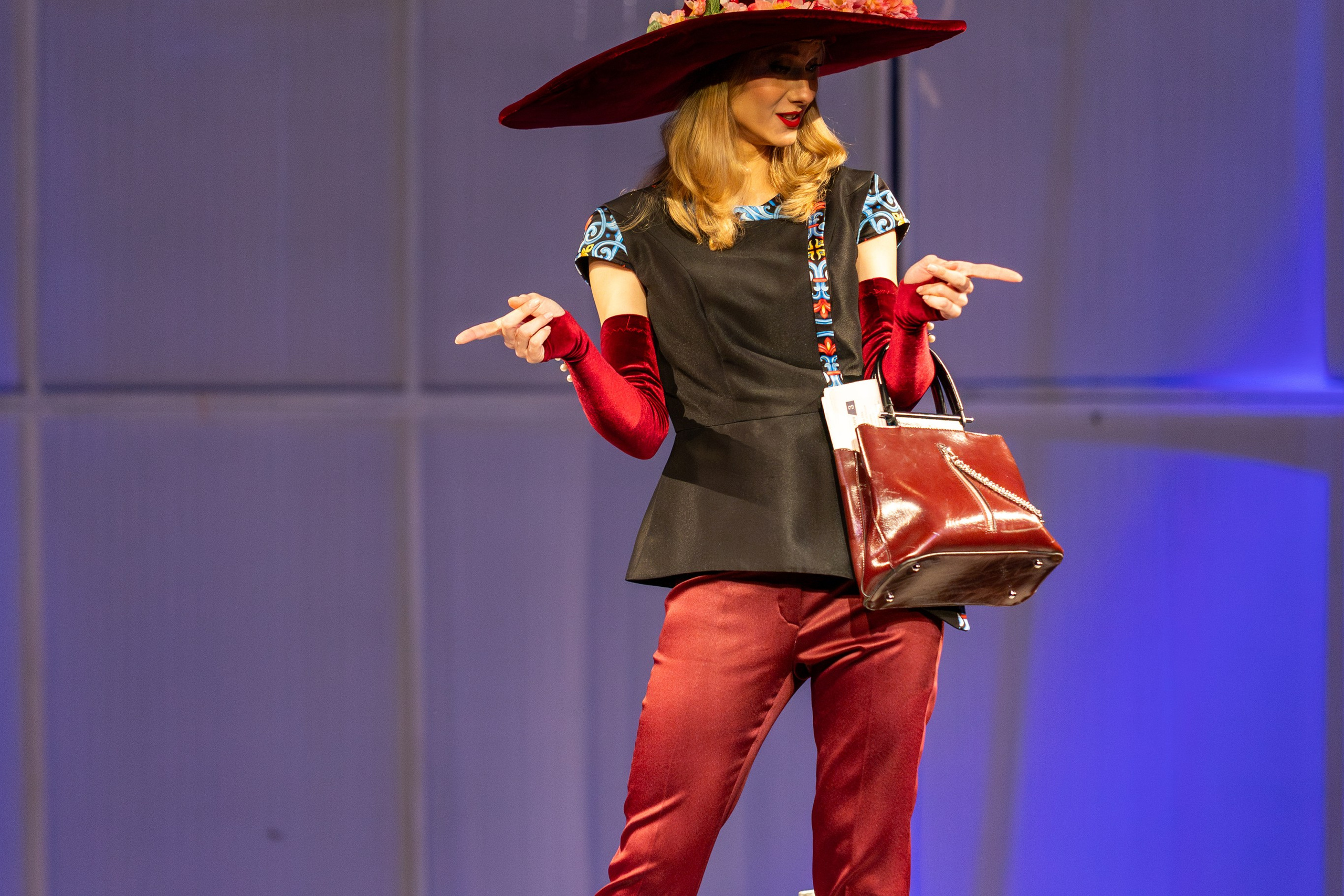 Новый театр «Нобелевская неделя». Профессиональный интерьерный и репортажный фотограф Минск и РБ. Максим Орлов