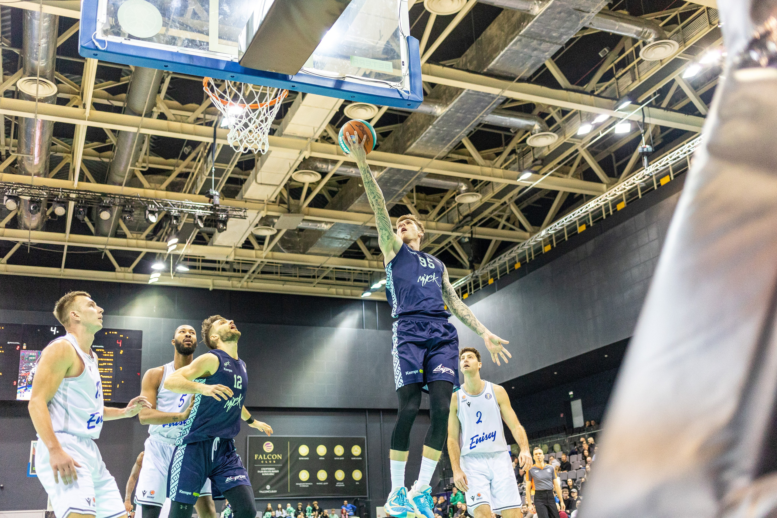 Баскетбол. Лучшие кадры. Минск — Енисей. 11.12.2023. Профессиональный интерьерный и репортажный фотограф Минск и РБ. Максим Орлов