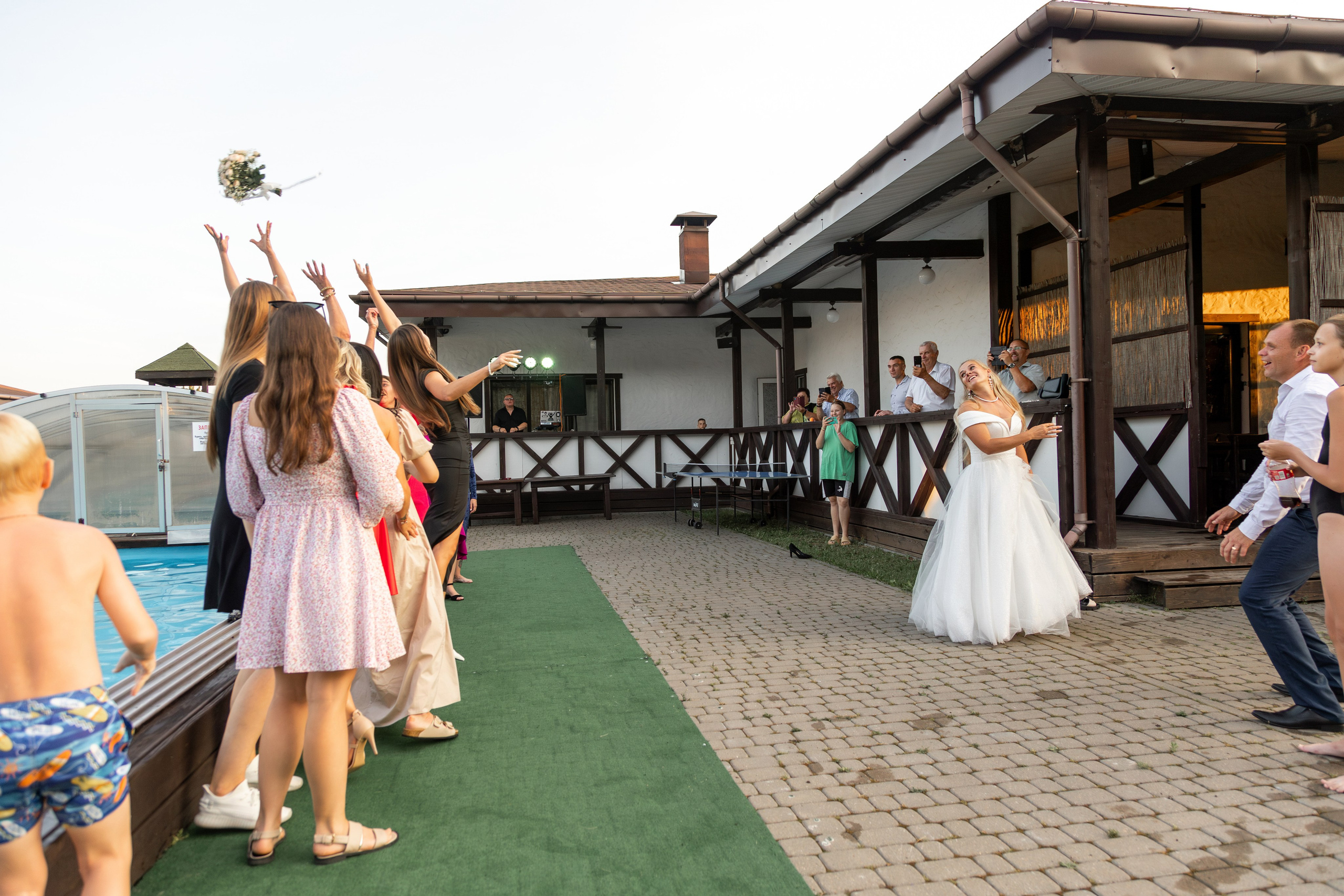 Свадебная фотосессия Дениса и Юли. Профессиональный интерьерный и репортажный фотограф Минск и РБ. Максим Орлов