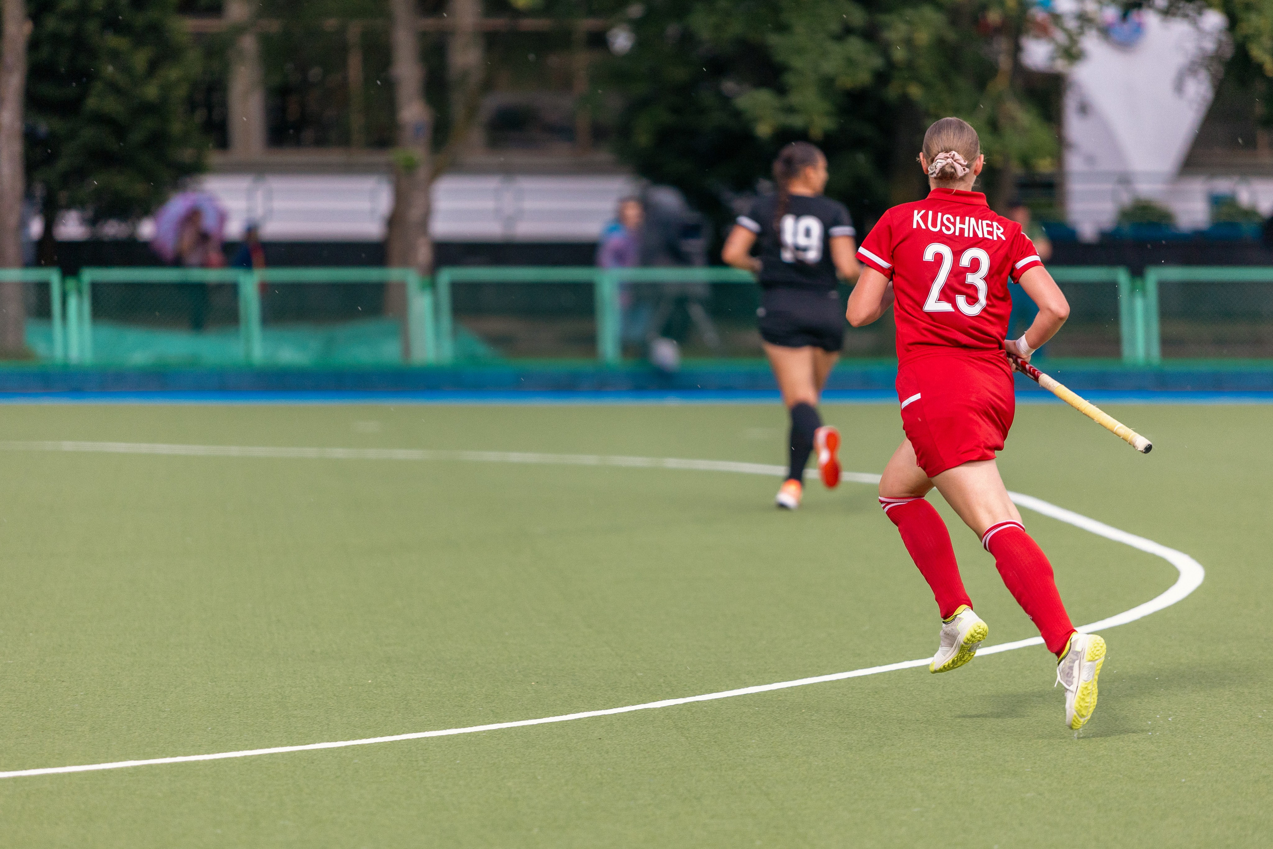 Хоккей на траве. Девушки. ХК Минск — ХК Виктория (Смолевичи) 10.06.2024. Профессиональный интерьерный и репортажный фотограф Минск и РБ. Максим Орлов