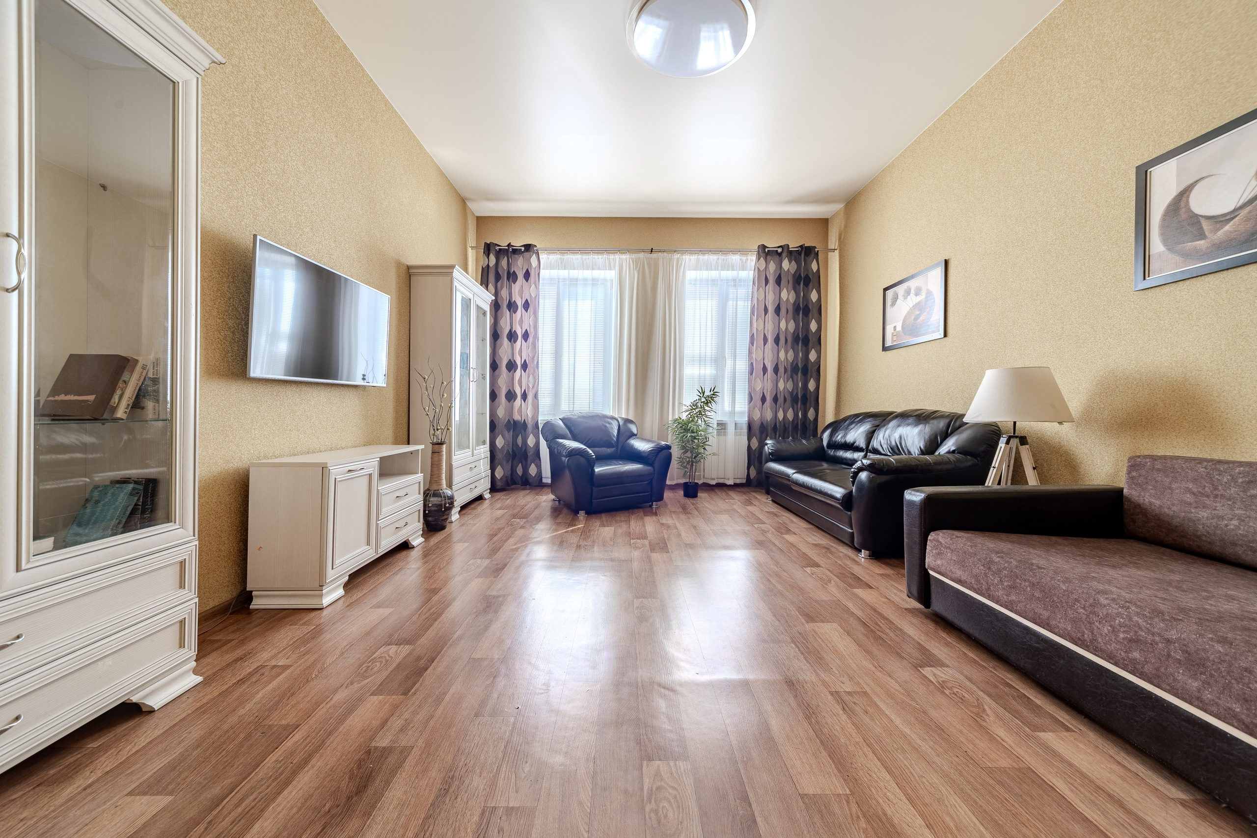 Пр. Независимости 13. Профессиональный интерьерный и репортажный фотограф Минск и РБ. Максим Орлов