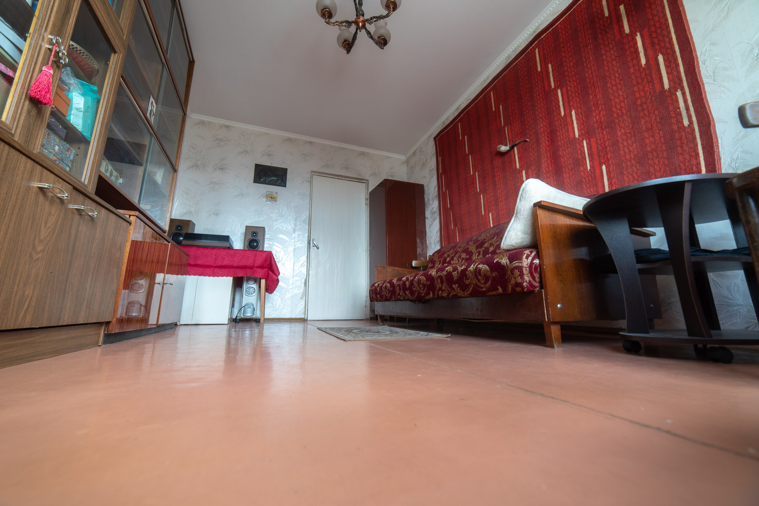 Пр. Газеты Звезда. Слабонервным не смотреть.Суперэконом вариант. Профессиональный интерьерный и репортажный фотограф Минск и РБ. Максим Орлов