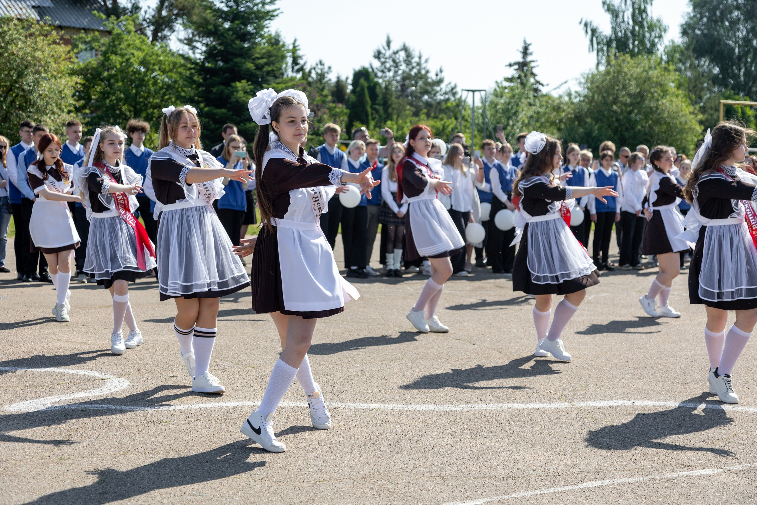 Выпускной в Жодино 2023. Профессиональный интерьерный и репортажный фотограф Минск и РБ. Максим Орлов