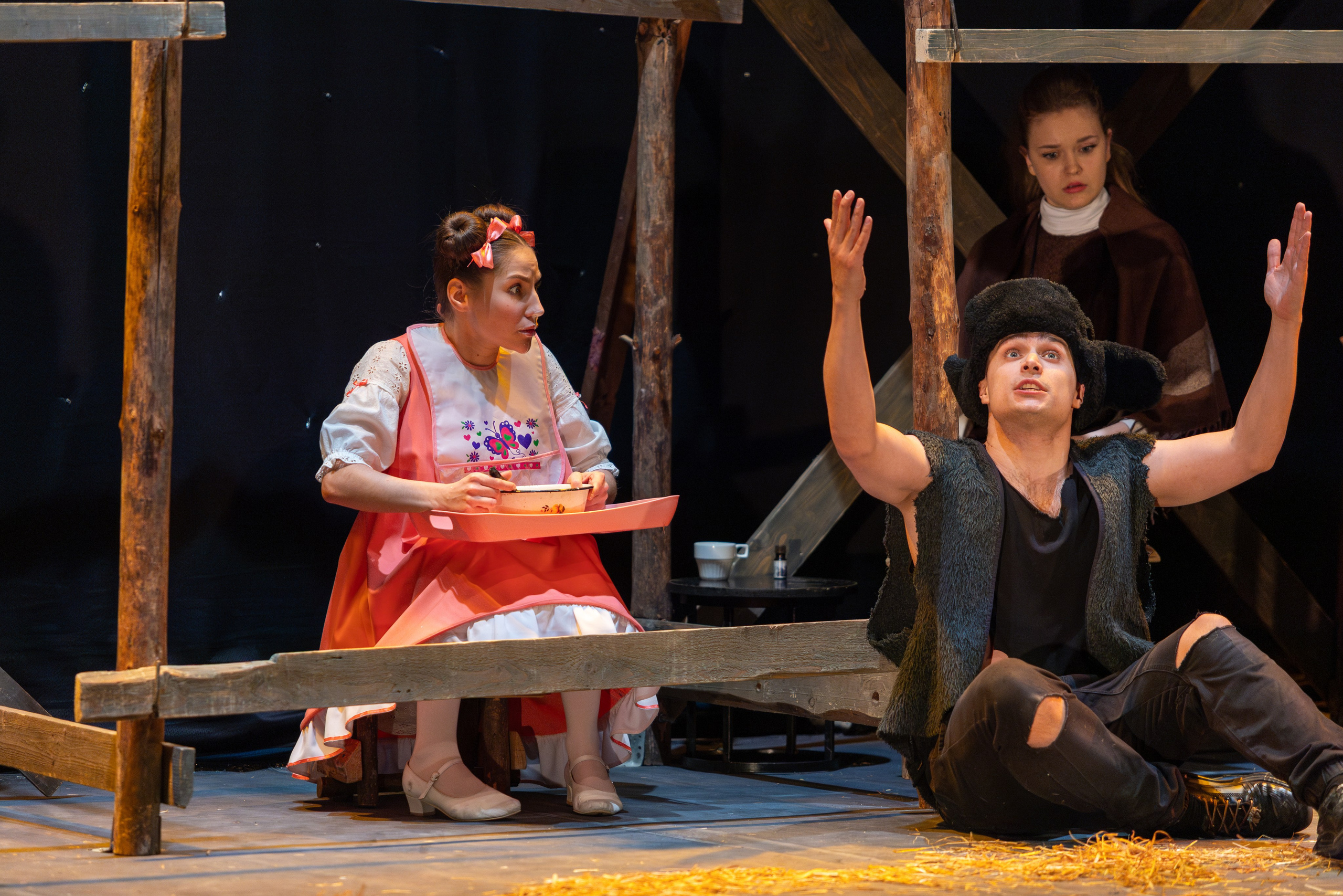 Театр белорусской армии «Очень простая история». Профессиональный интерьерный и репортажный фотограф Минск и РБ. Максим Орлов