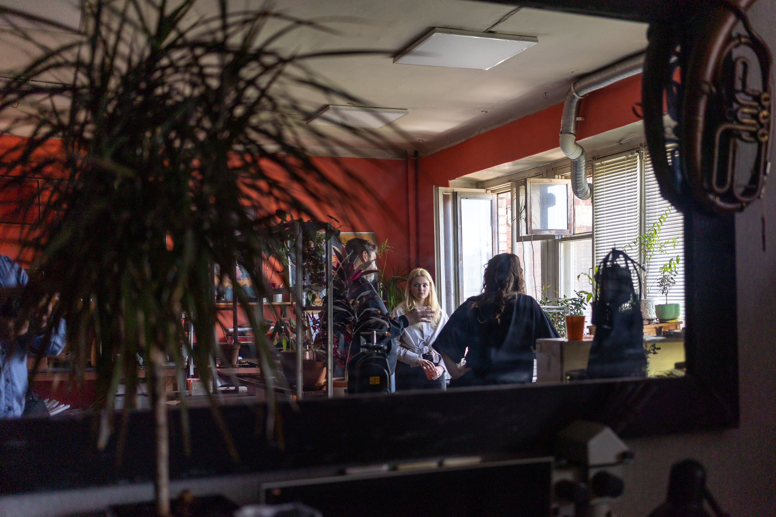 В ювелирной мастерской Артура Николаевича. Профессиональный интерьерный и репортажный фотограф Минск и РБ. Максим Орлов