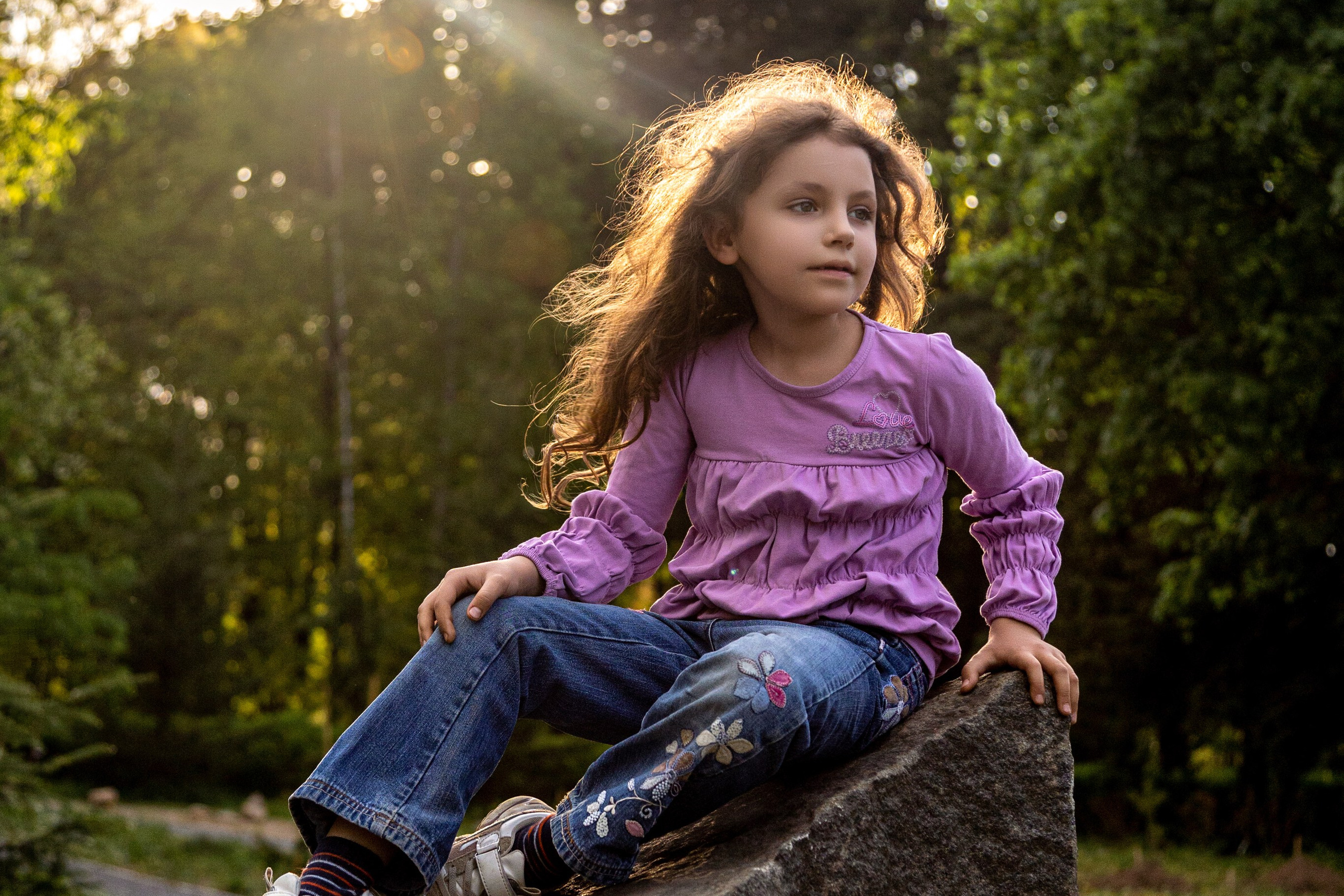 Алеся с дочками. Профессиональный интерьерный и репортажный фотограф Минск и РБ. Максим Орлов