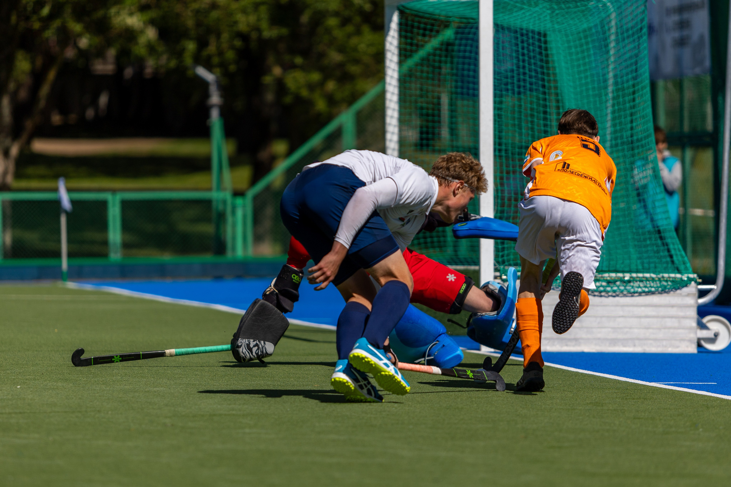Хоккей на траве. ХК Минск — СК Строитель 12.05.2024. Профессиональный интерьерный и репортажный фотограф Минск и РБ. Максим Орлов
