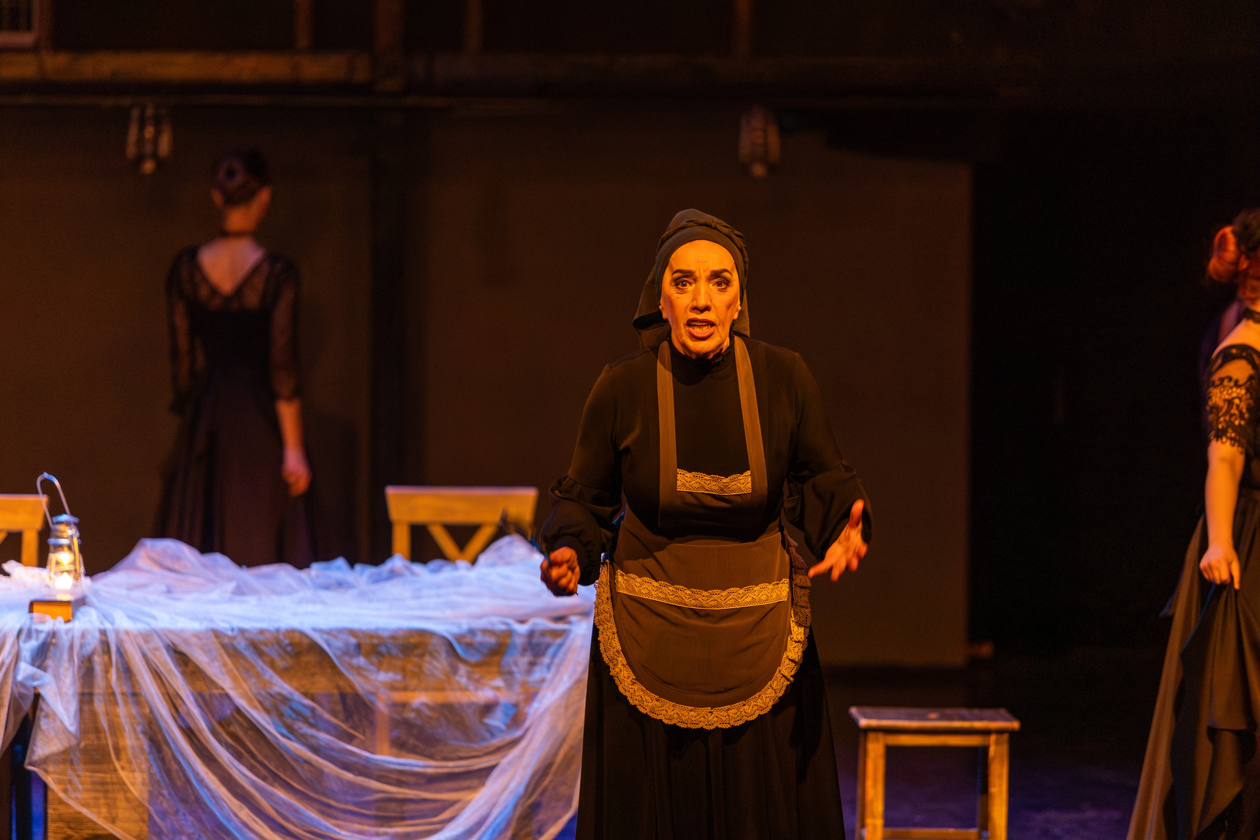 Новый театр «Дом Бернарды Альбы». Профессиональный интерьерный и репортажный фотограф Минск и РБ. Максим Орлов