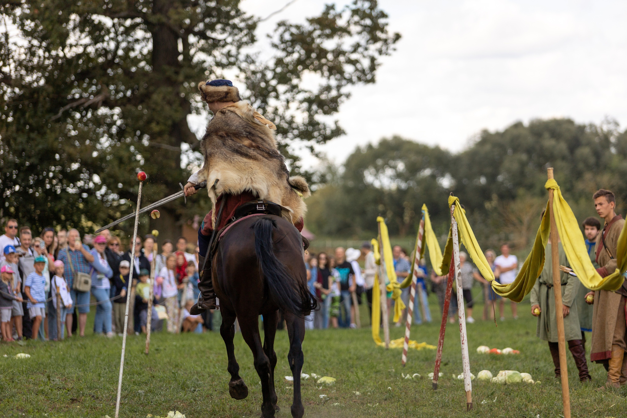 Ежегодный фестиваль средневековья в Дукоре. Профессиональный интерьерный и репортажный фотограф Минск и РБ. Максим Орлов