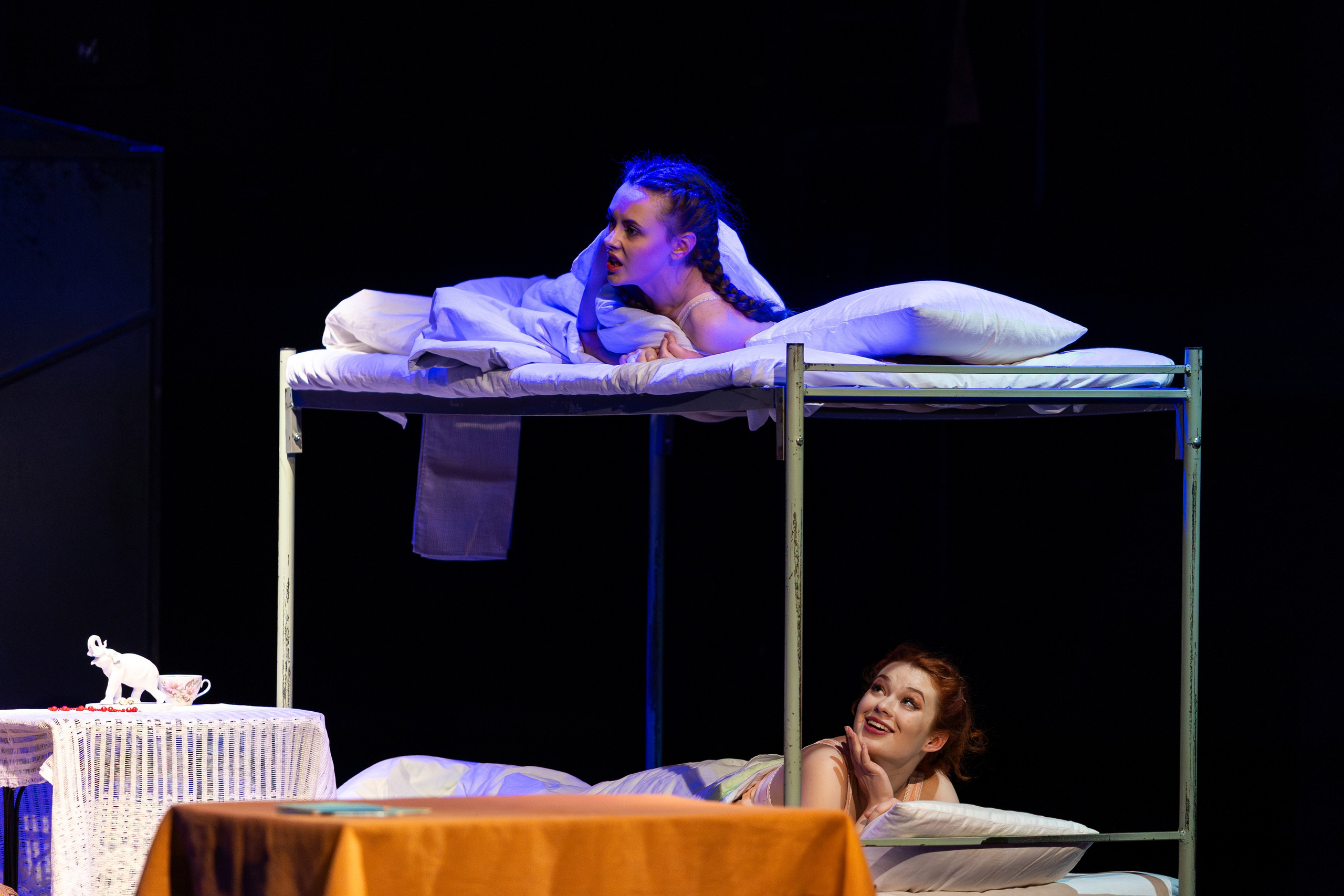 Новый театр «Фабричная девчонка». Профессиональный интерьерный и репортажный фотограф Минск и РБ. Максим Орлов