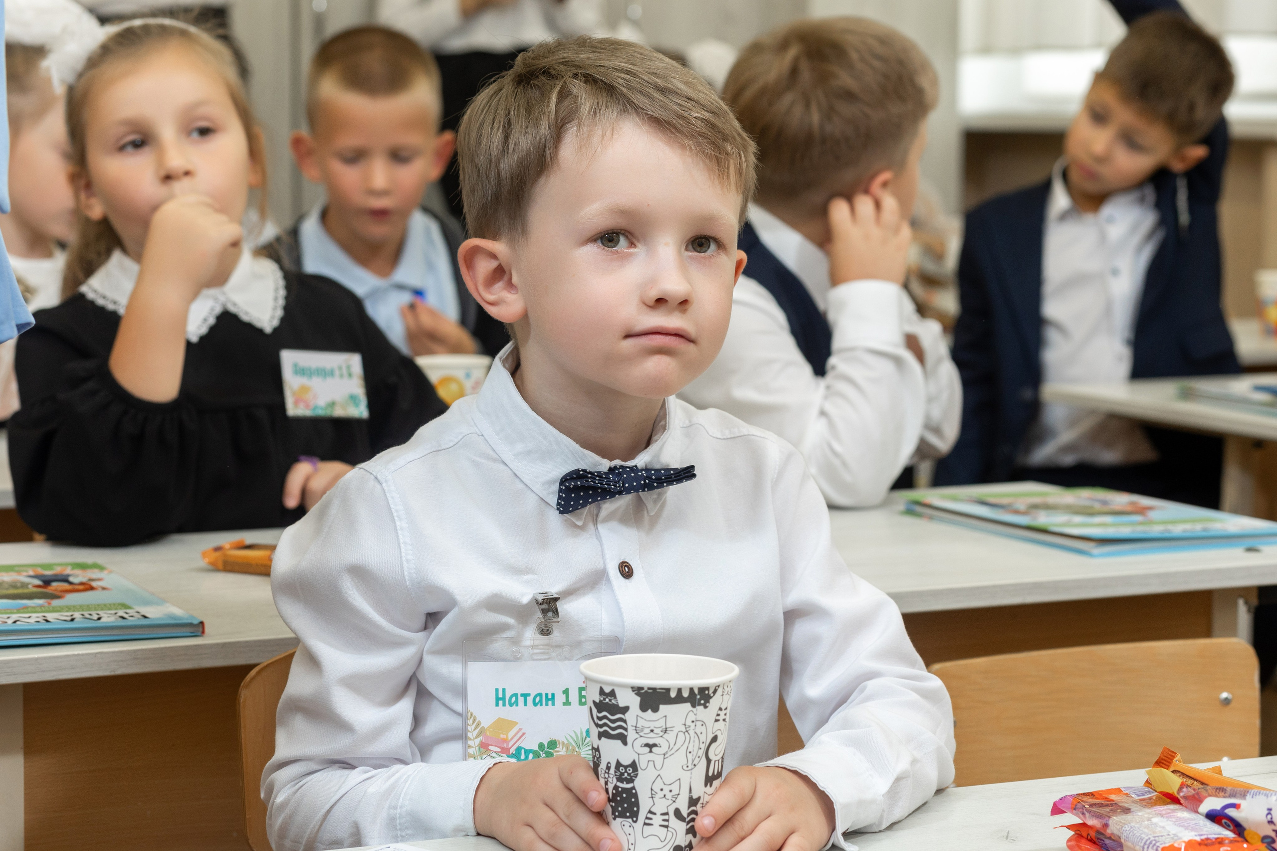 Линейка 1-го сентября. Профессиональный интерьерный и репортажный фотограф Минск и РБ. Максим Орлов