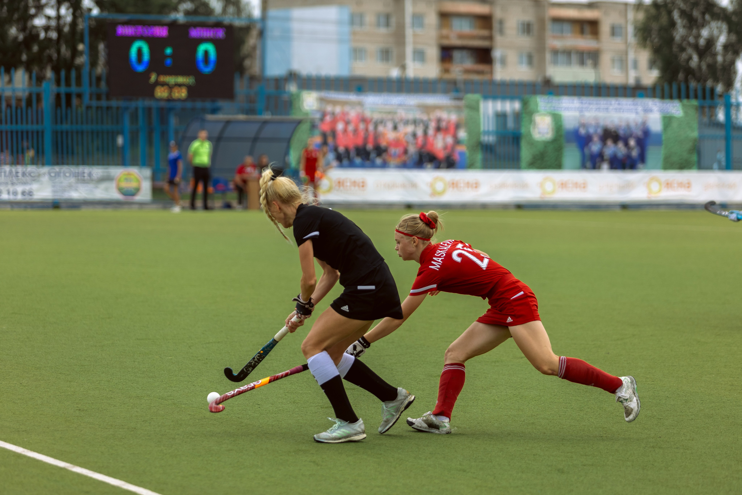 Хоккей на траве. Девушки. Минск — Виктория. 16.06.2024. Профессиональный интерьерный и репортажный фотограф Минск и РБ. Максим Орлов