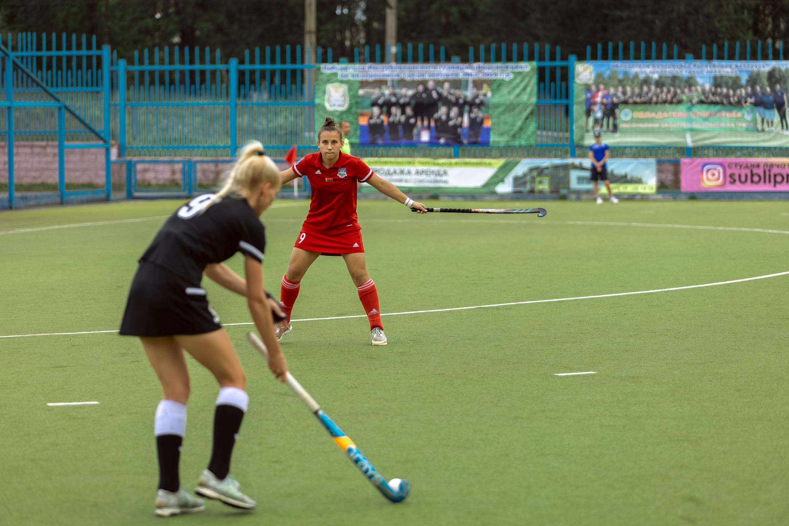 Хоккей на траве. Девушки. Минск — Виктория. 16.06.2024. Профессиональный интерьерный и репортажный фотограф Минск и РБ. Максим Орлов