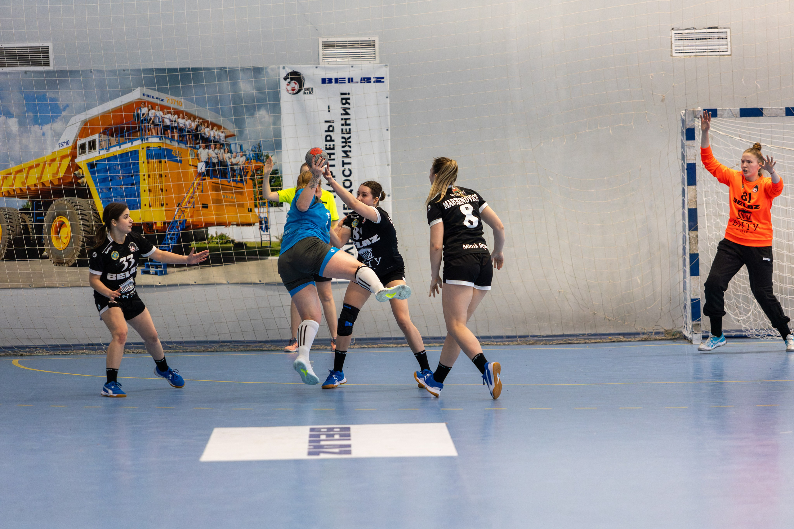 Гандбол. Лучшие кадры. БНТУ — Витебчанка. Профессиональный интерьерный и репортажный фотограф Минск и РБ. Максим Орлов