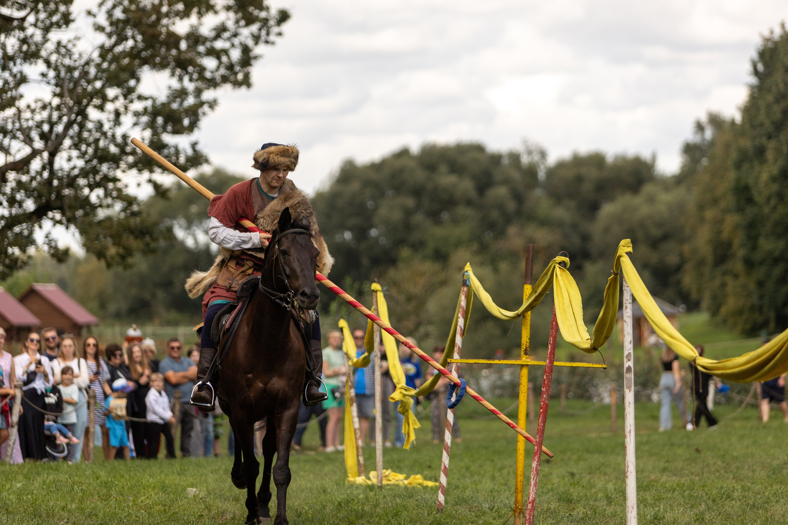 Ежегодный фестиваль средневековья в Дукоре. Профессиональный интерьерный и репортажный фотограф Минск и РБ. Максим Орлов