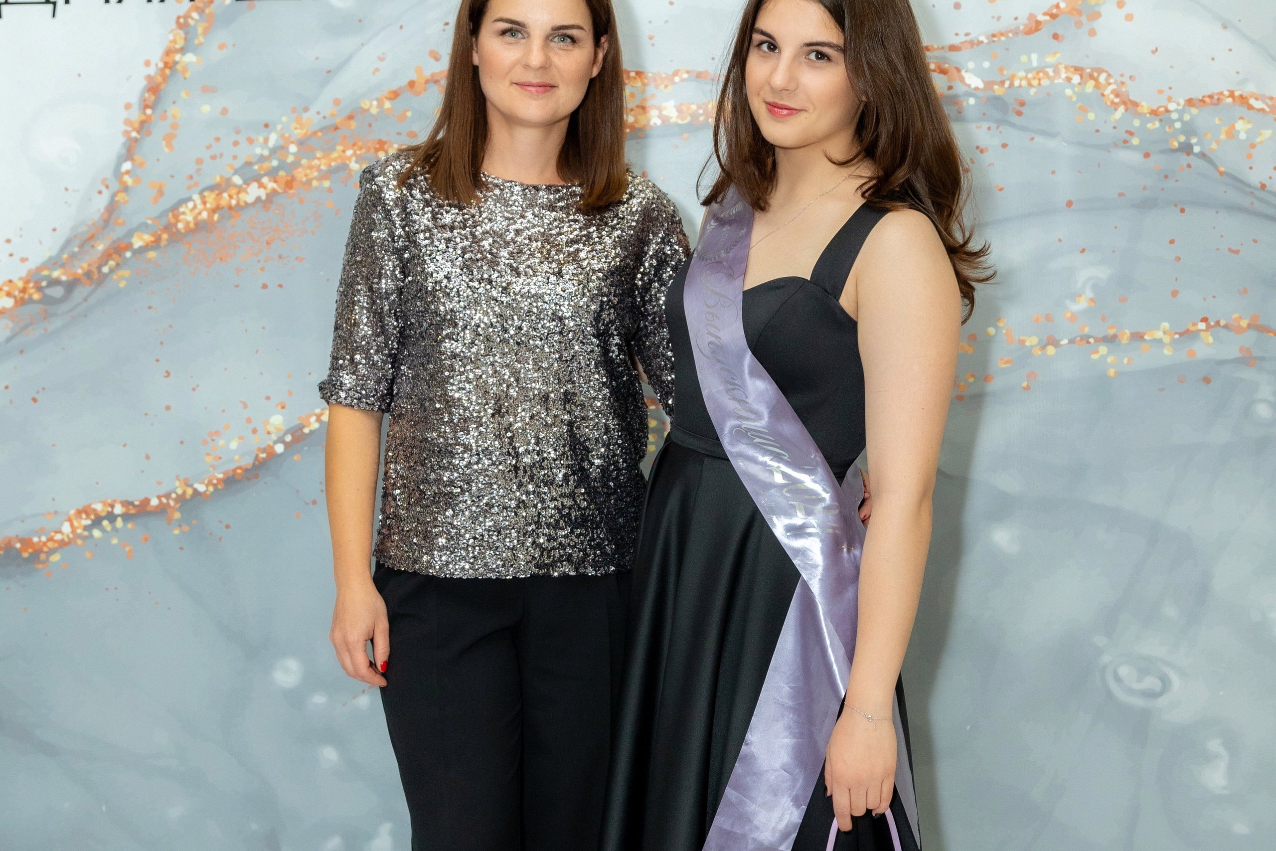 Вручение дипломов. 47 школа. Профессиональный интерьерный и репортажный фотограф Минск и РБ. Максим Орлов