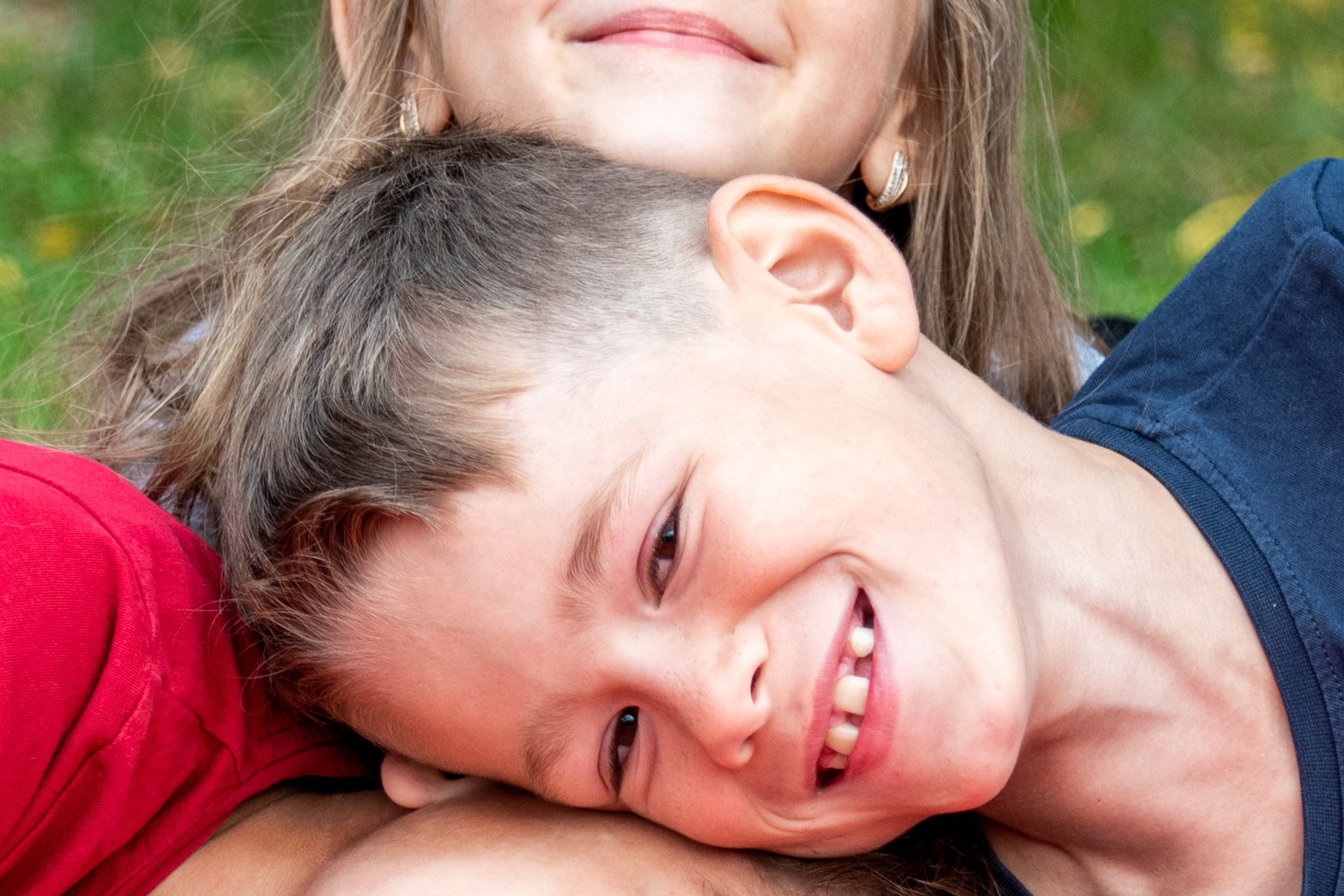 Руслан с семьей. Профессиональный интерьерный и репортажный фотограф Минск и РБ. Максим Орлов