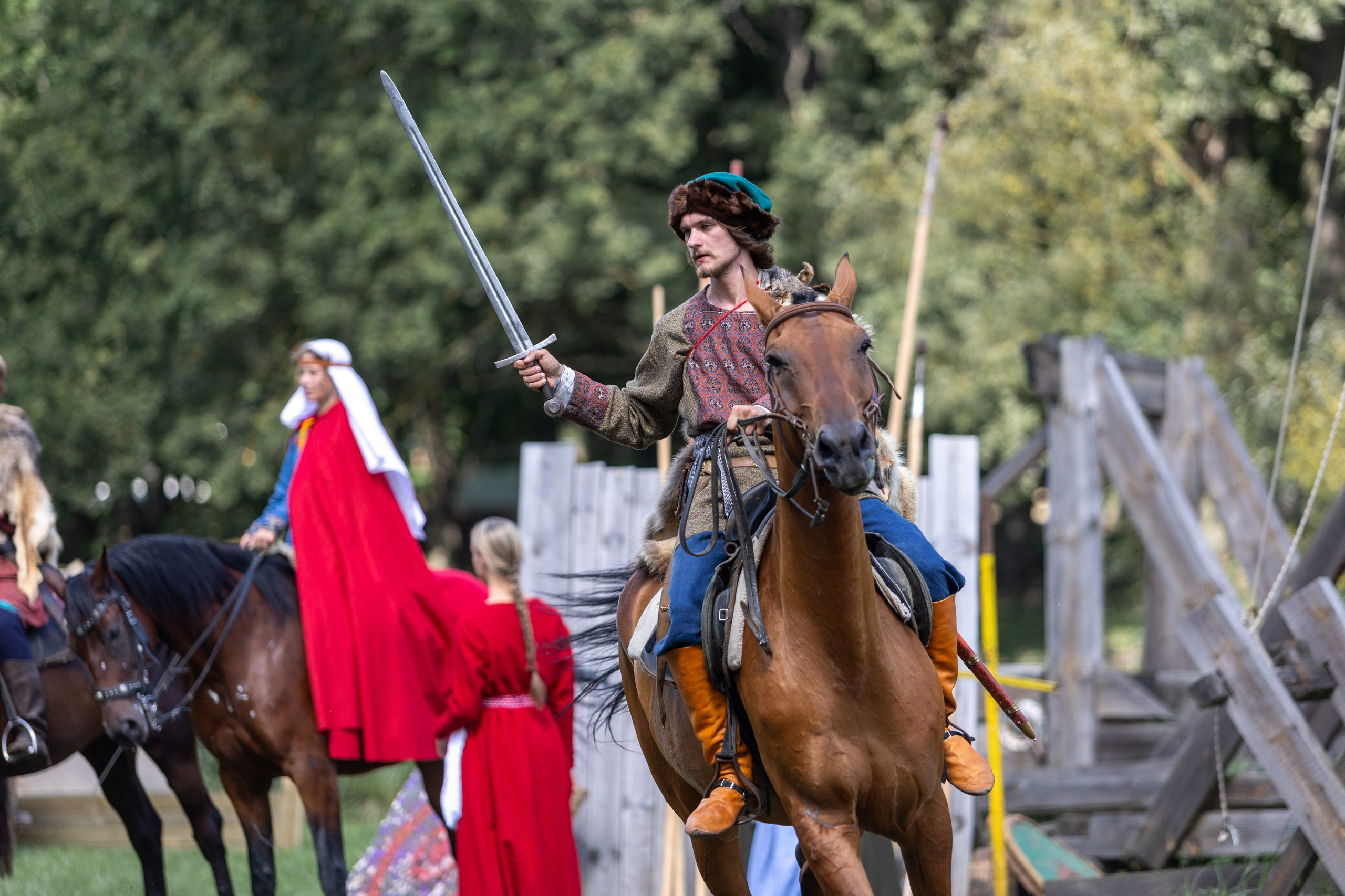 Ежегодный фестиваль средневековья в Дукоре. Профессиональный интерьерный и репортажный фотограф Минск и РБ. Максим Орлов