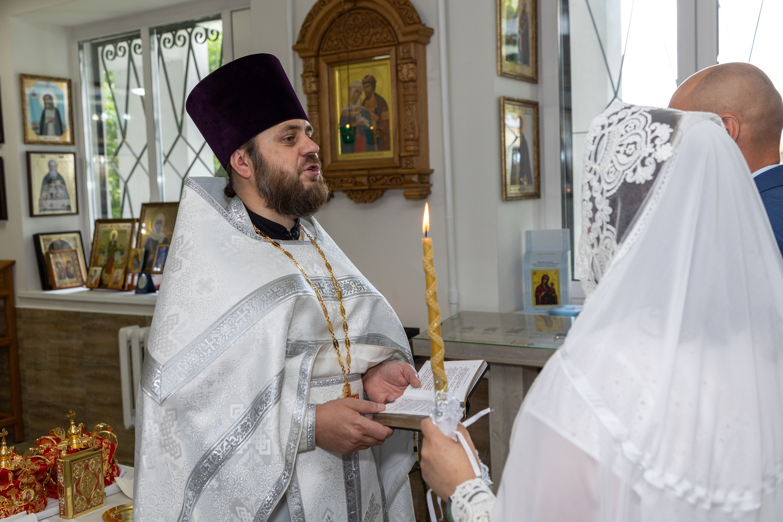 Венчание Михаила и Ольги. Профессиональный интерьерный и репортажный фотограф Минск и РБ. Максим Орлов