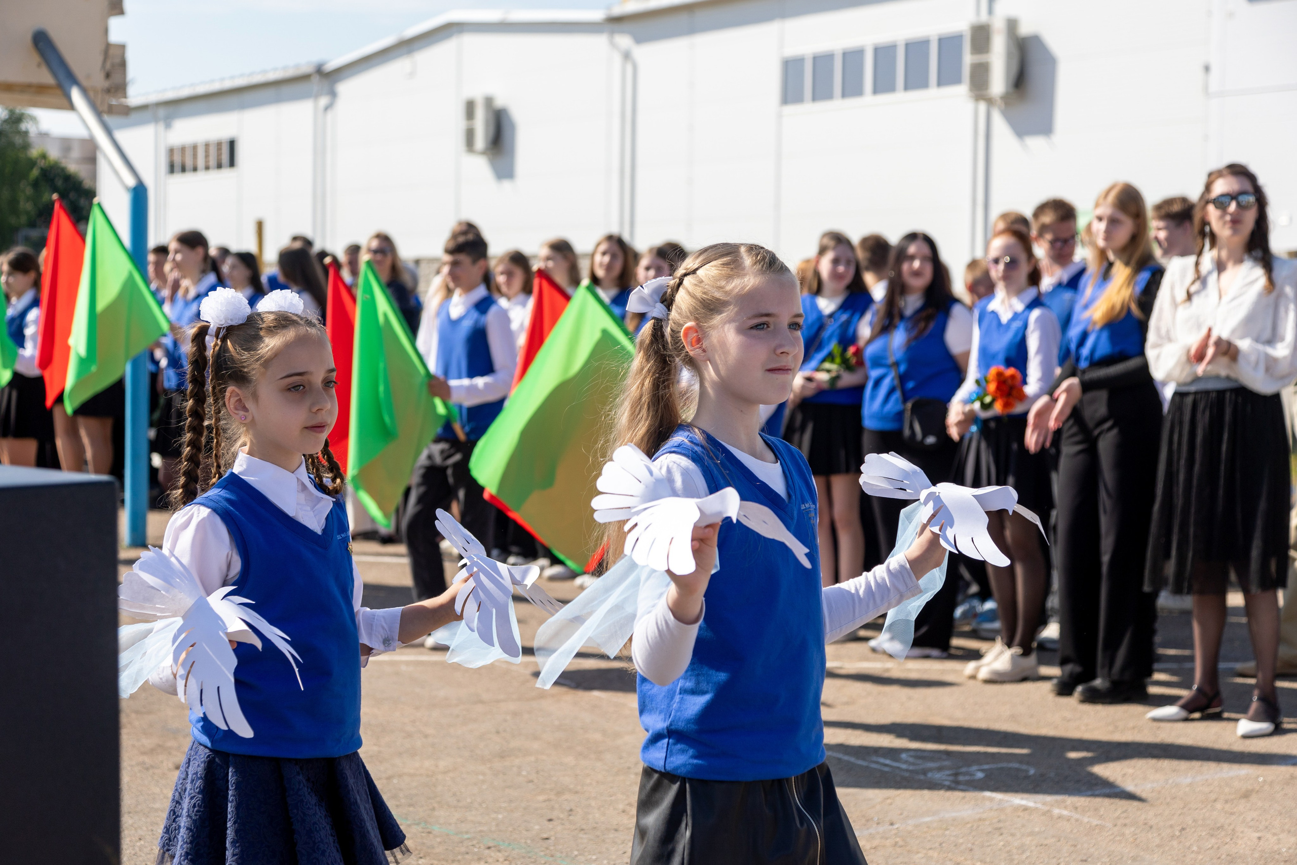 Выпускной в Жодино 2023. Профессиональный интерьерный и репортажный фотограф Минск и РБ. Максим Орлов