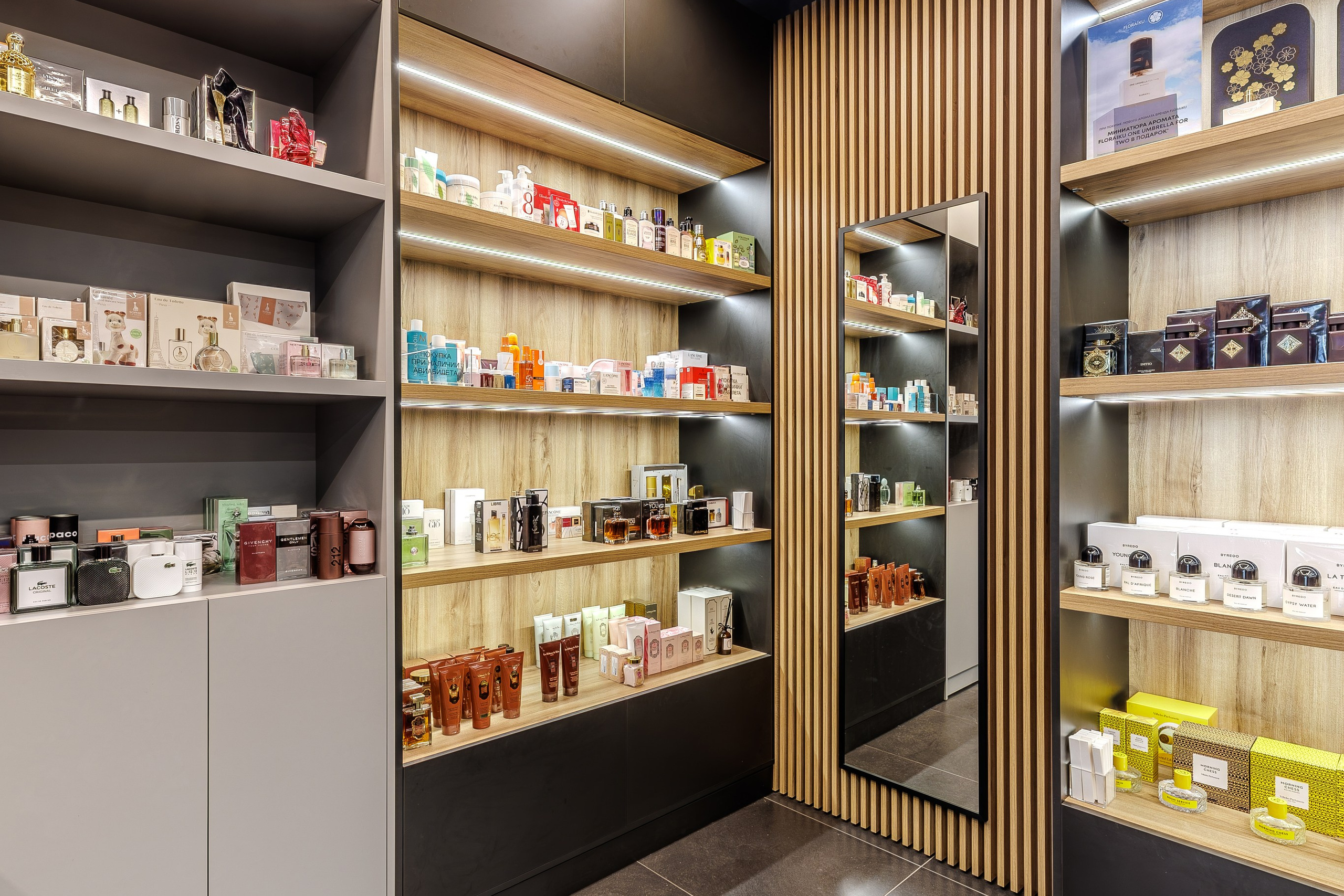 Магазин. Для рекламы в инстаграм. Профессиональный интерьерный и репортажный фотограф Минск и РБ. Максим Орлов
