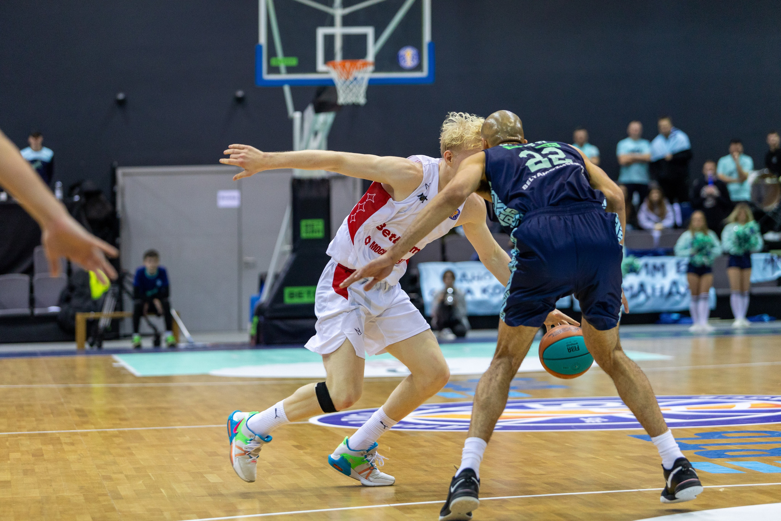 Баскетбол. Минск — MBA. 09.03.2024. Профессиональный интерьерный и репортажный фотограф Минск и РБ. Максим Орлов