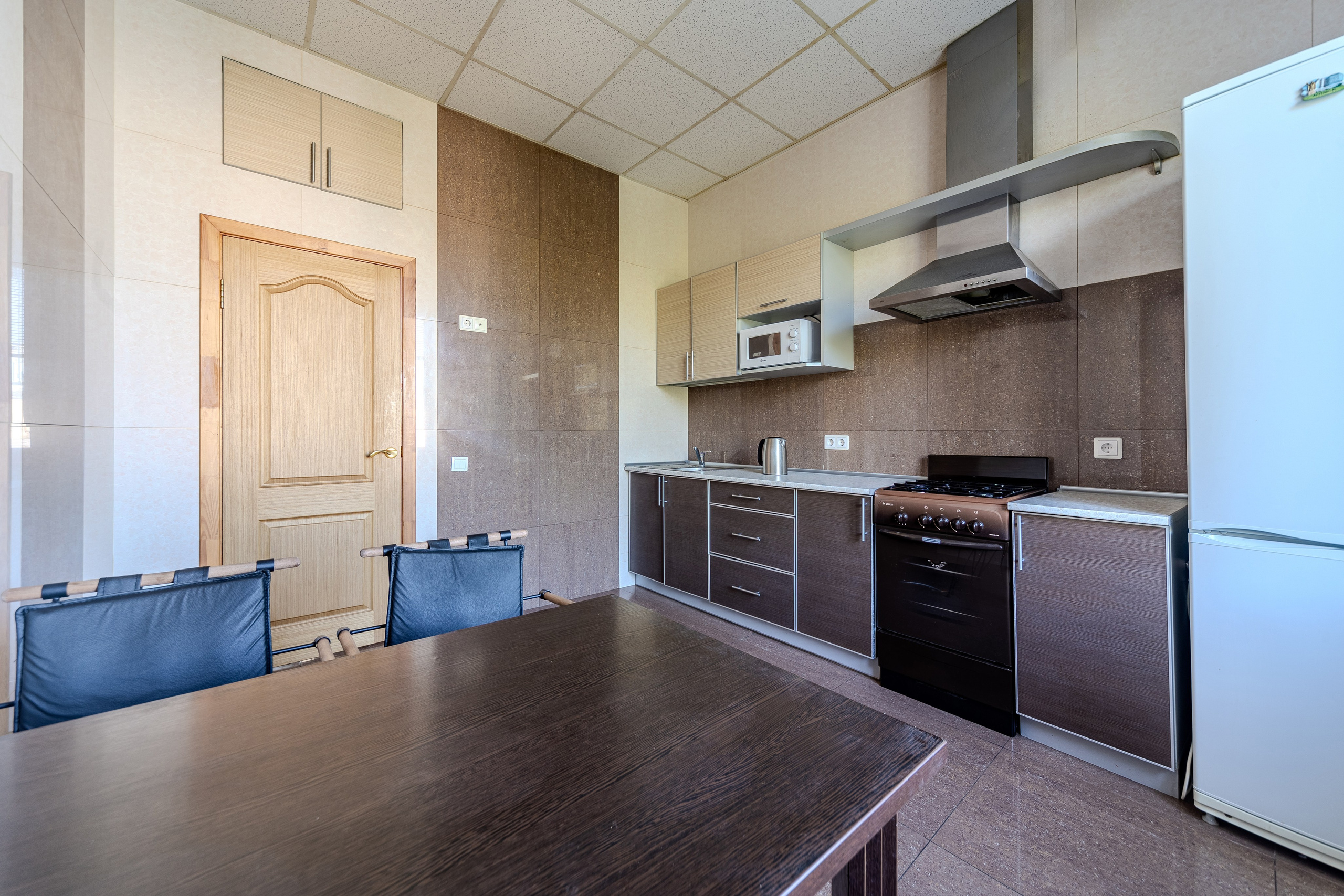 Пр. Независимости 13. Профессиональный интерьерный и репортажный фотограф Минск и РБ. Максим Орлов