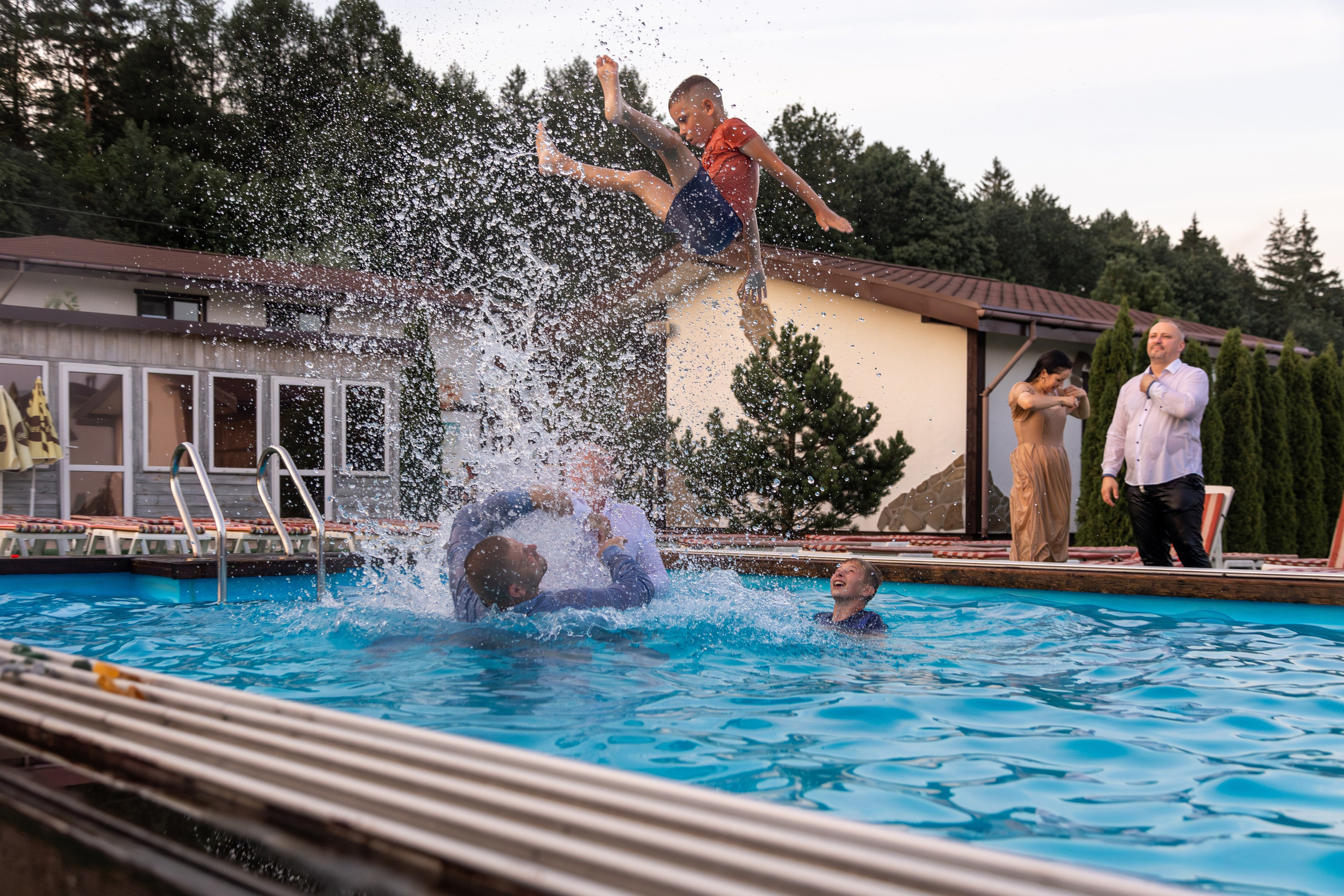 Свадебная фотосессия Дениса и Юли. Профессиональный интерьерный и репортажный фотограф Минск и РБ. Максим Орлов