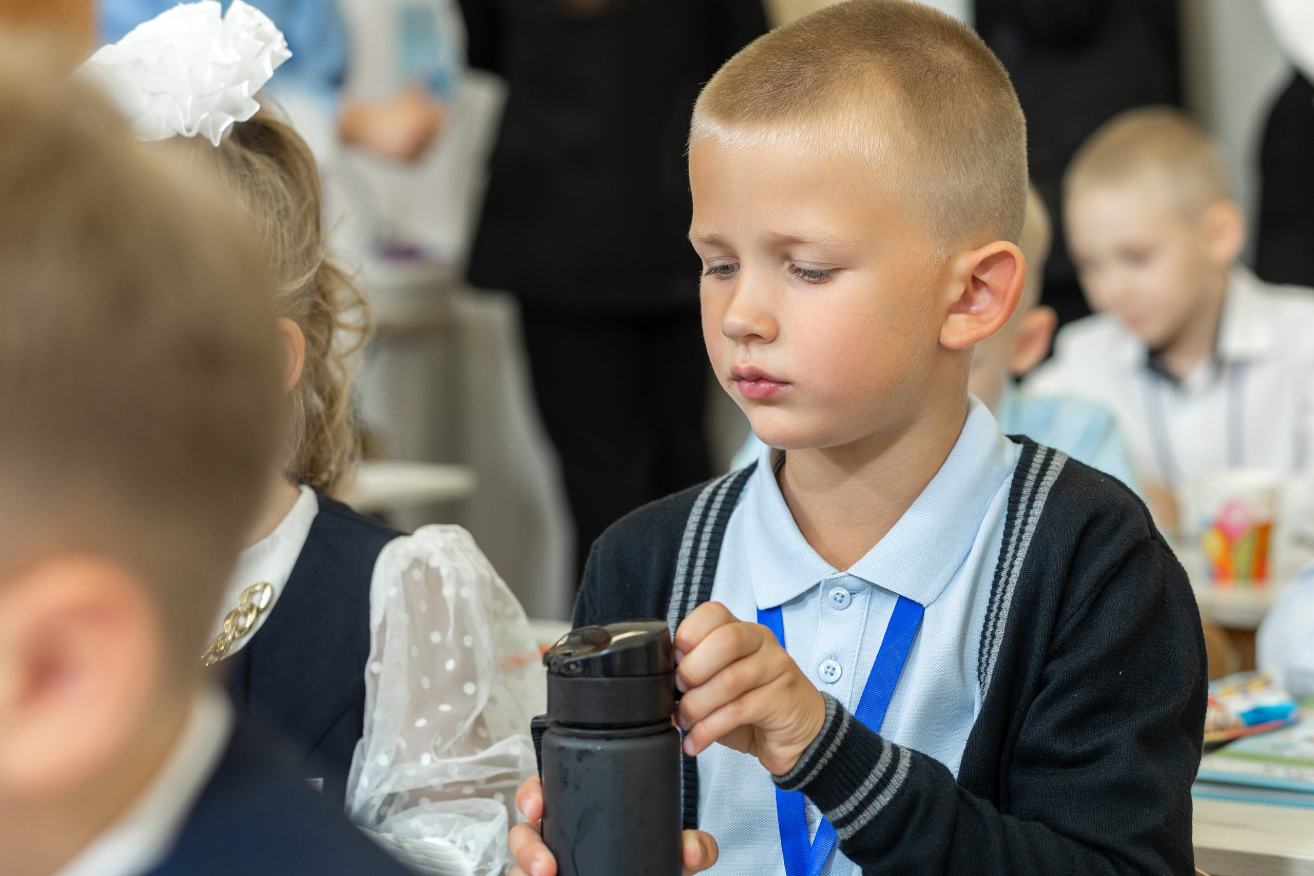 Линейка 1-го сентября. Профессиональный интерьерный и репортажный фотограф Минск и РБ. Максим Орлов