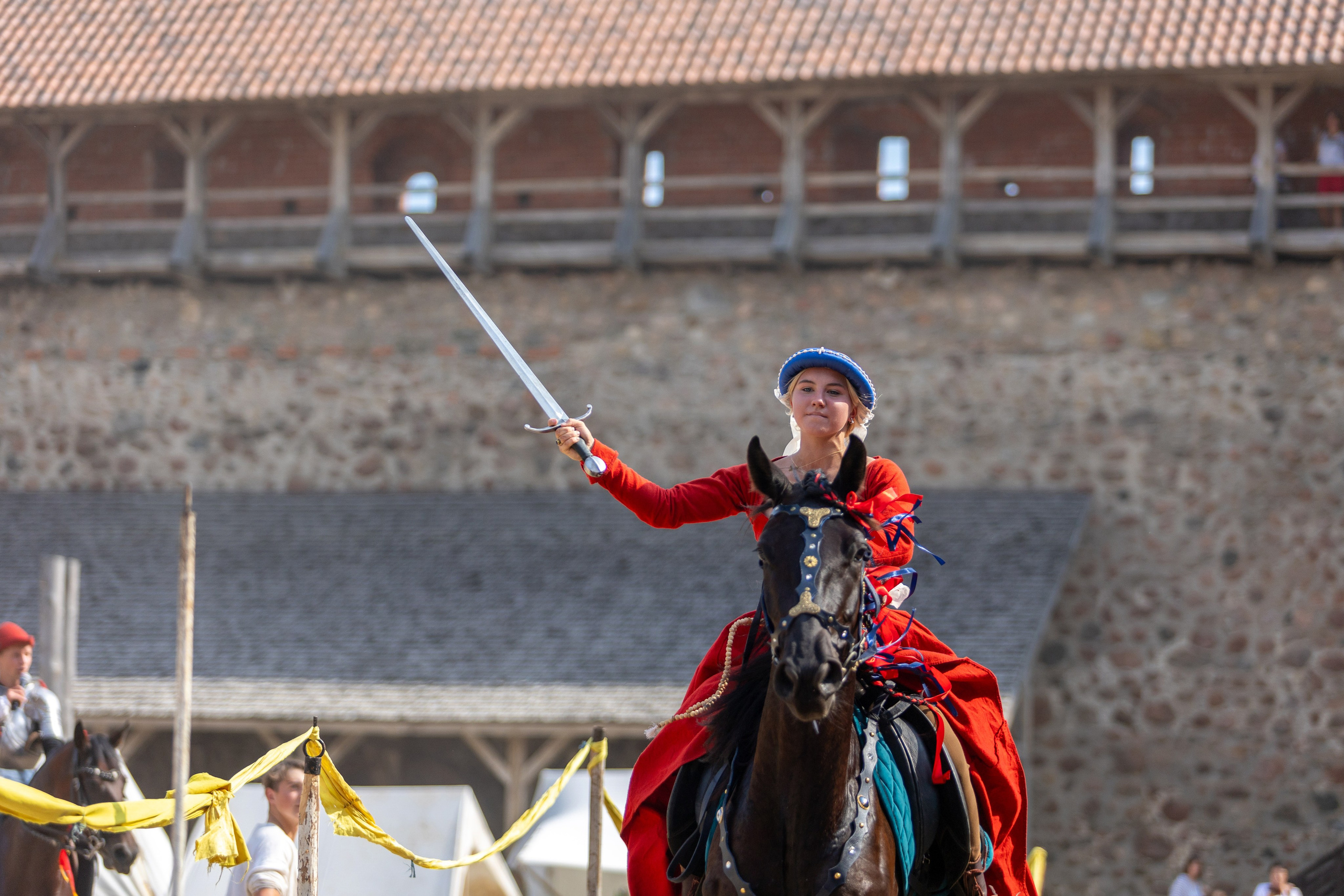 Выступление «Золотой шпоры» на празднике города Лиды. Профессиональный интерьерный и репортажный фотограф Минск и РБ. Максим Орлов