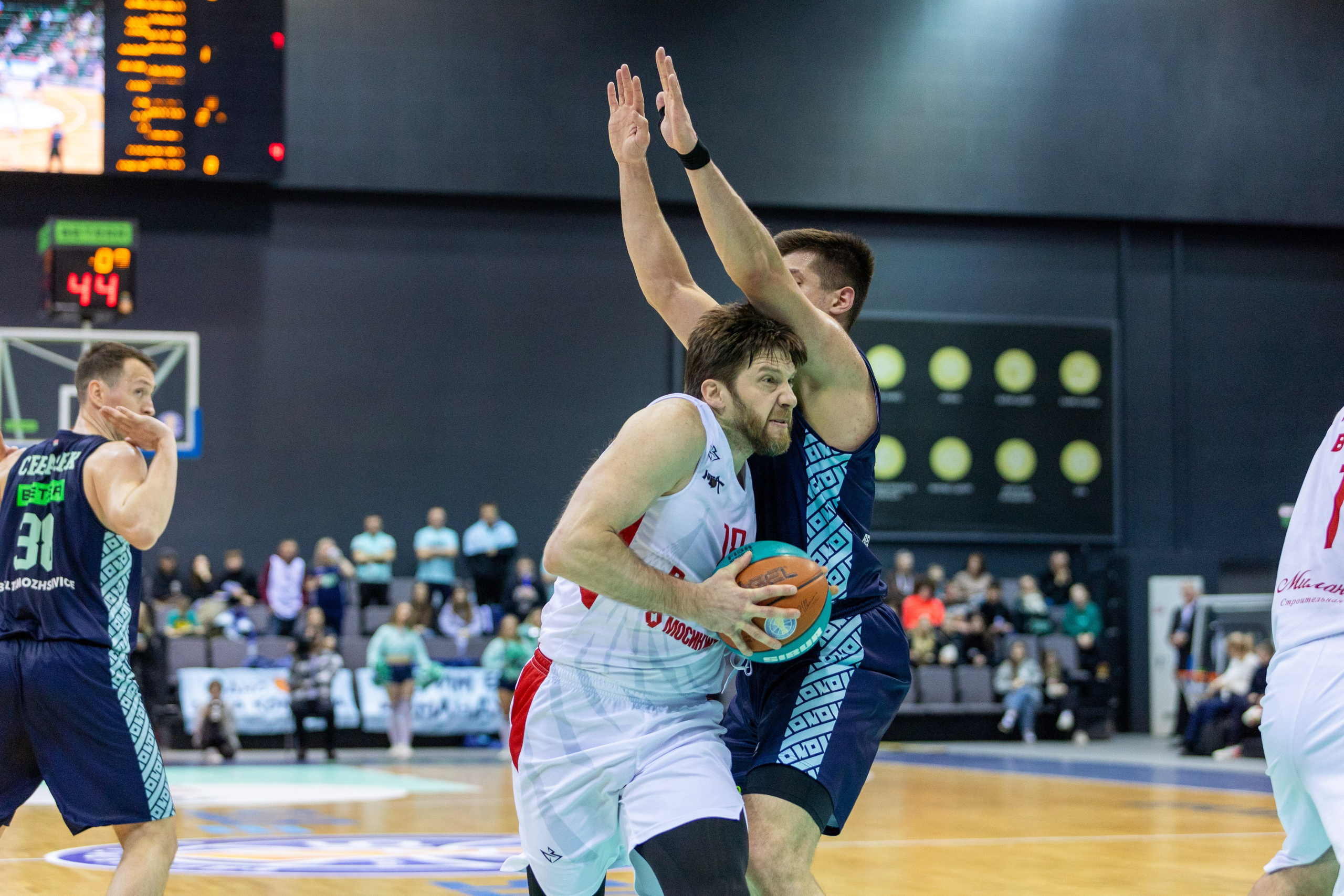 Баскетбол. Минск — MBA. 09.03.2024. Профессиональный интерьерный и репортажный фотограф Минск и РБ. Максим Орлов