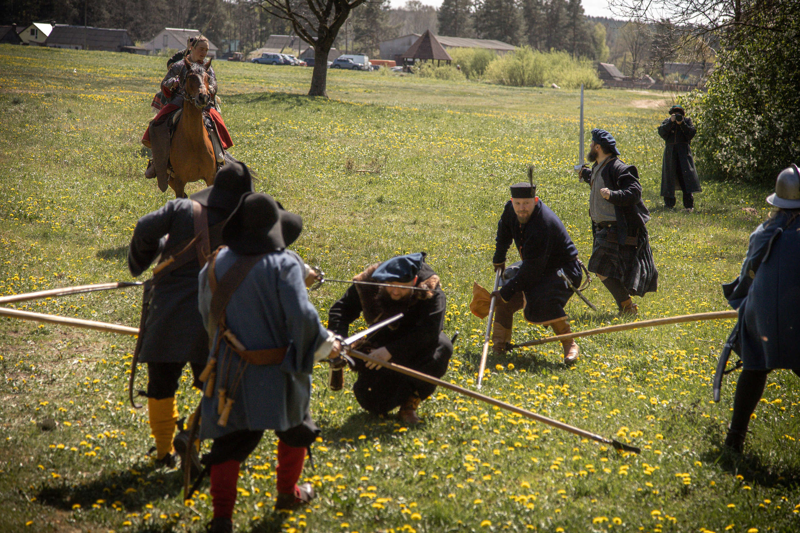 Золотая шпора. Огнем и мечем. День второй. Вылазка в лес. Штурм фортеции. Княжеский пир. Профессиональный интерьерный и репортажный фотограф Минск и РБ. Максим Орлов