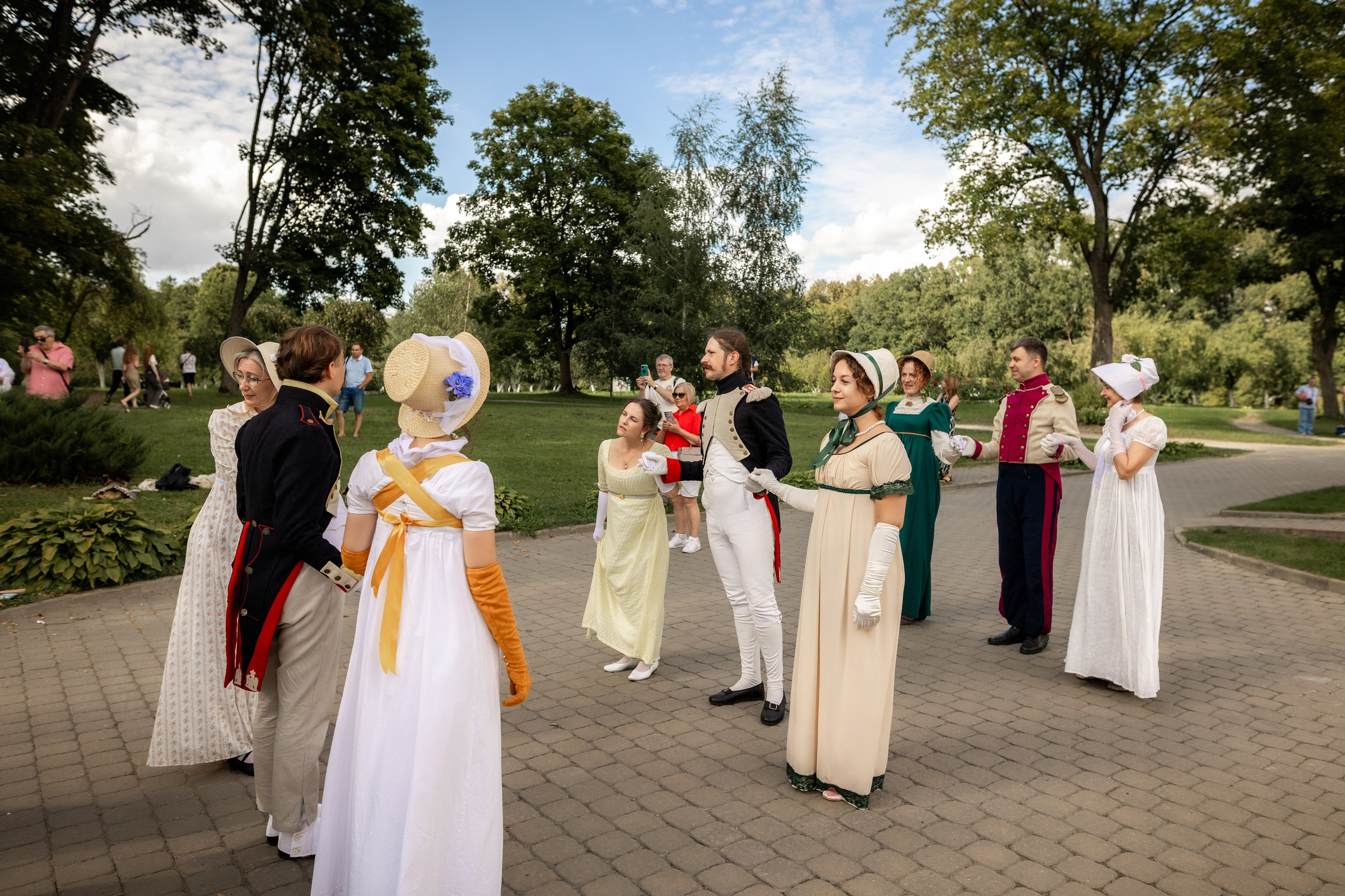Пикник начала 19 века. Профессиональный интерьерный и репортажный фотограф Минск и РБ. Максим Орлов