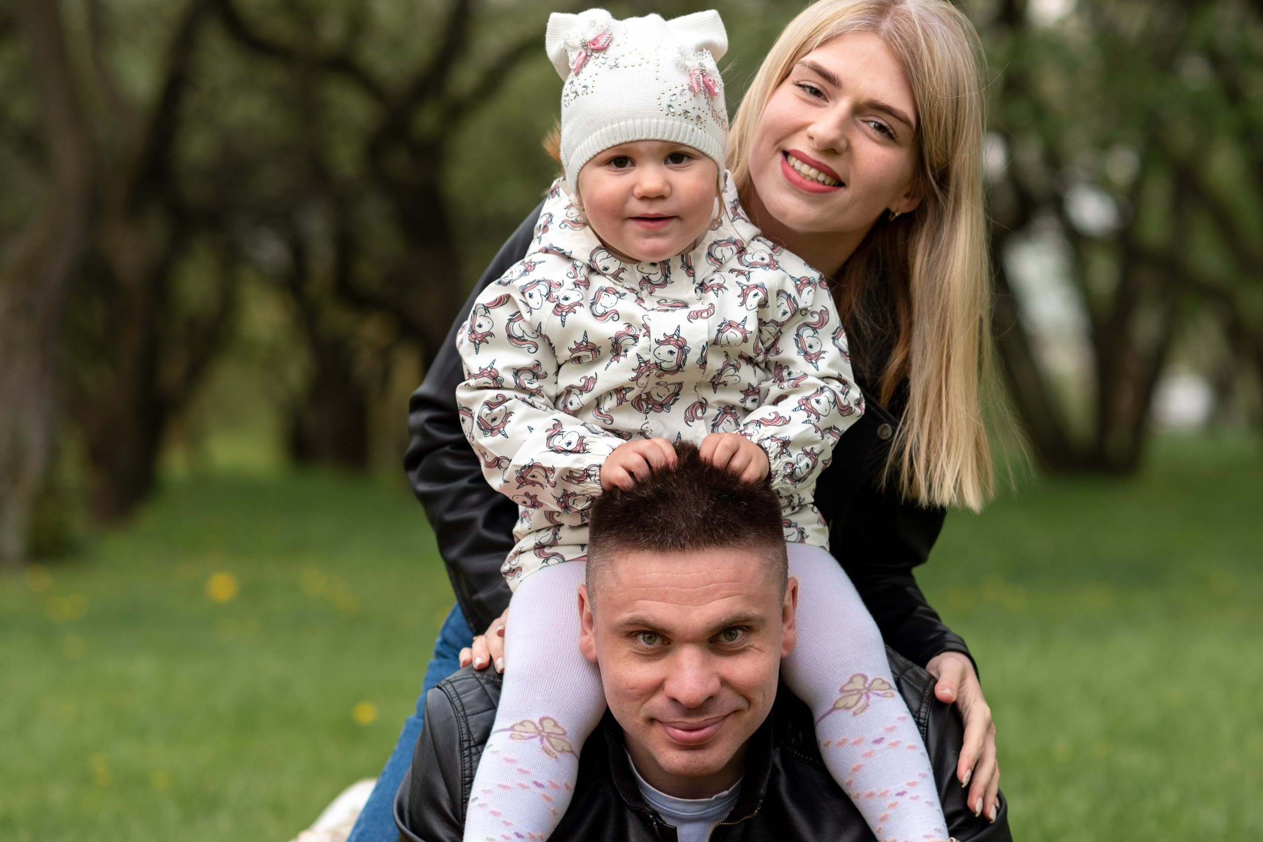 Олег, Каролина и Стефания. Профессиональный интерьерный и репортажный фотограф Минск и РБ. Максим Орлов