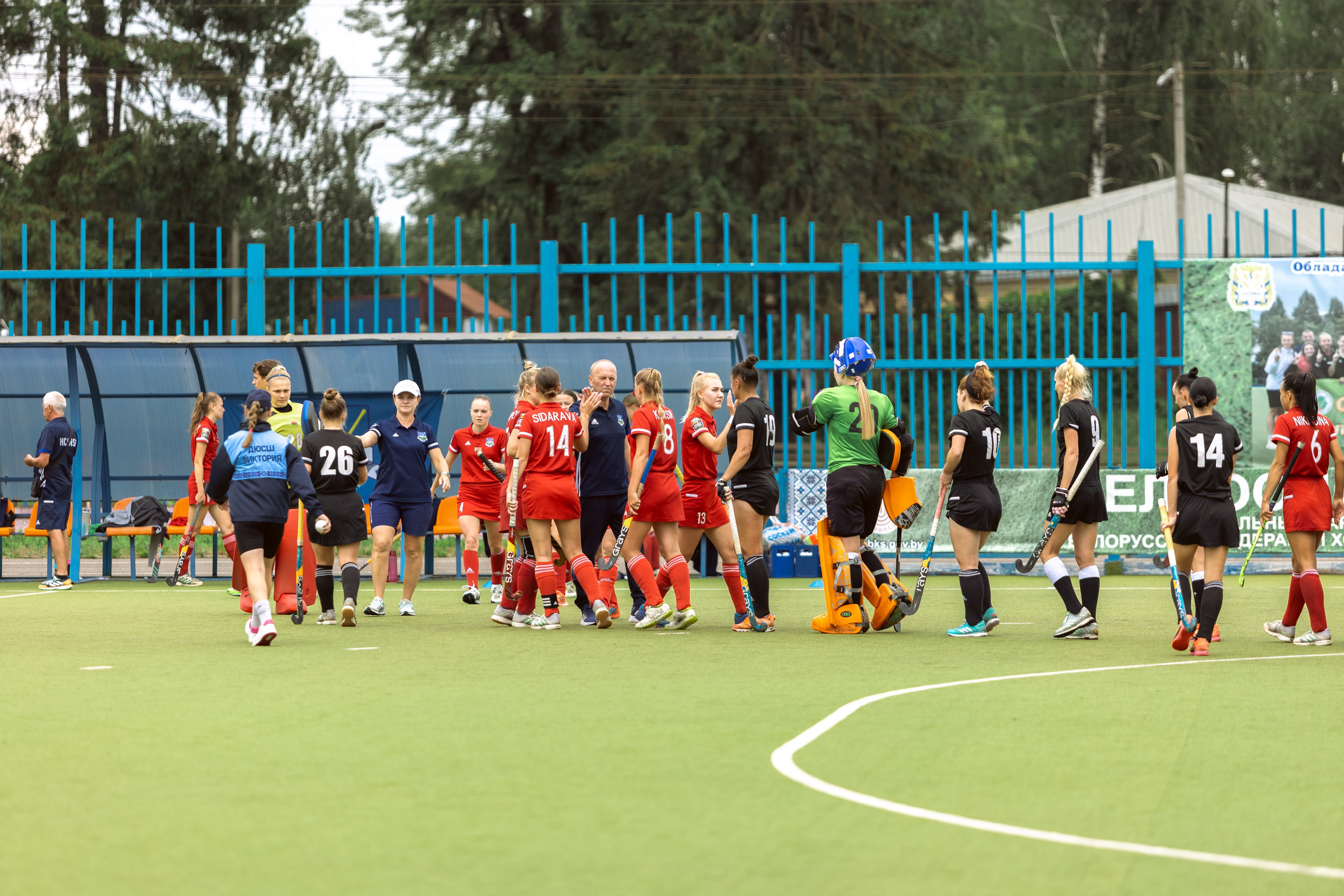 Хоккей на траве. Девушки. Минск — Виктория. 16.06.2024. Профессиональный интерьерный и репортажный фотограф Минск и РБ. Максим Орлов