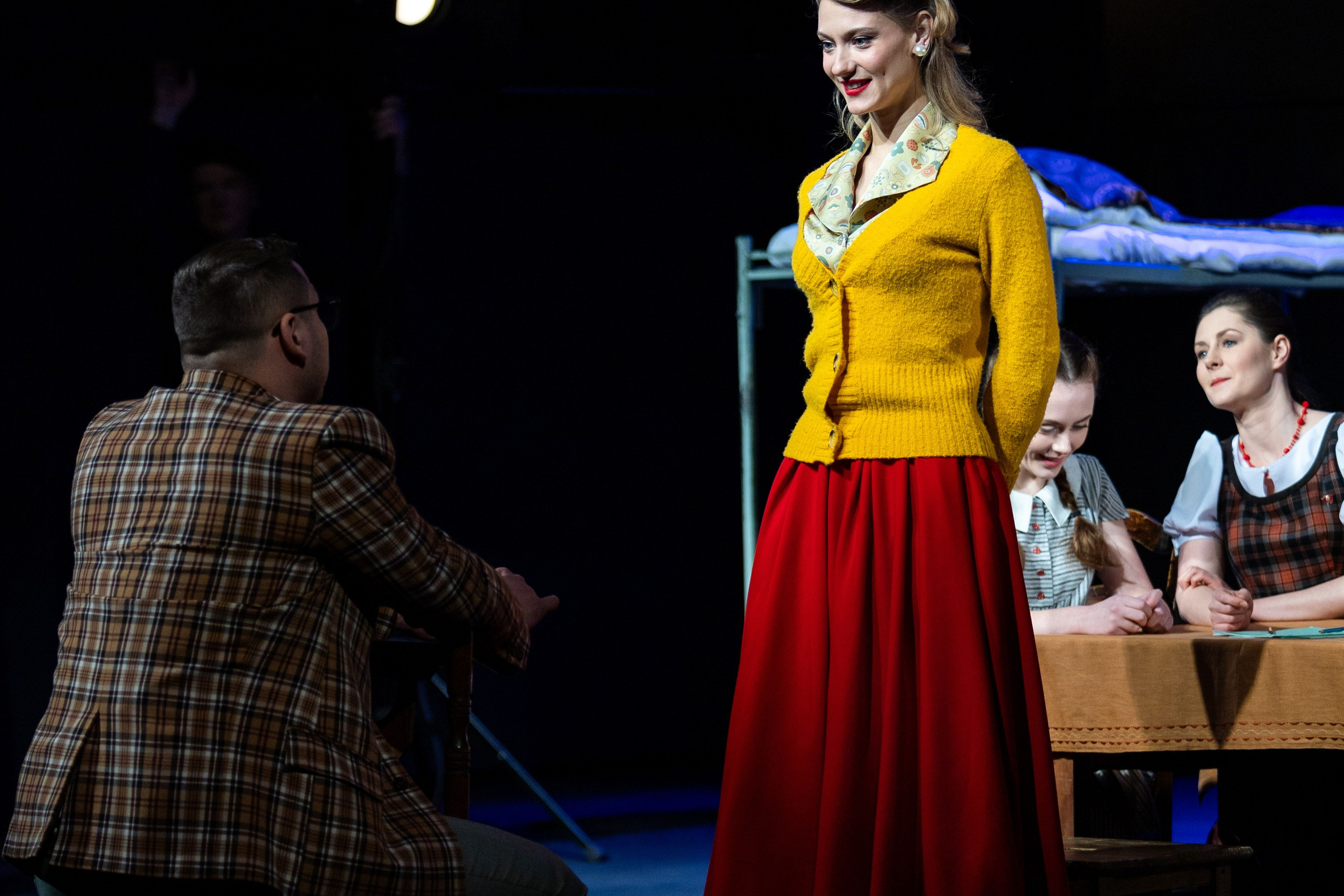 Новый театр «Фабричная девчонка». Профессиональный интерьерный и репортажный фотограф Минск и РБ. Максим Орлов