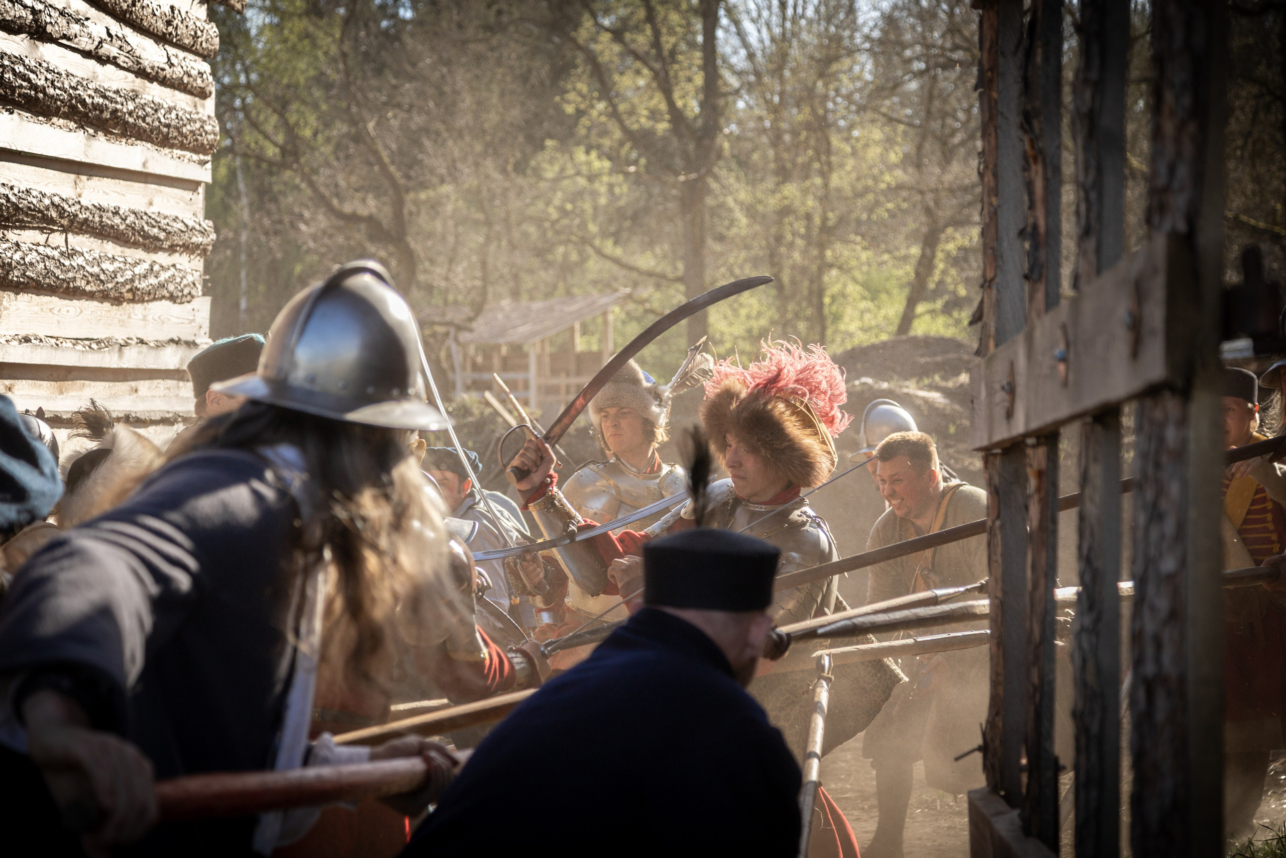 Золотая шпора. Огнем и мечем. День второй. Вылазка в лес. Штурм фортеции. Княжеский пир. Профессиональный интерьерный и репортажный фотограф Минск и РБ. Максим Орлов
