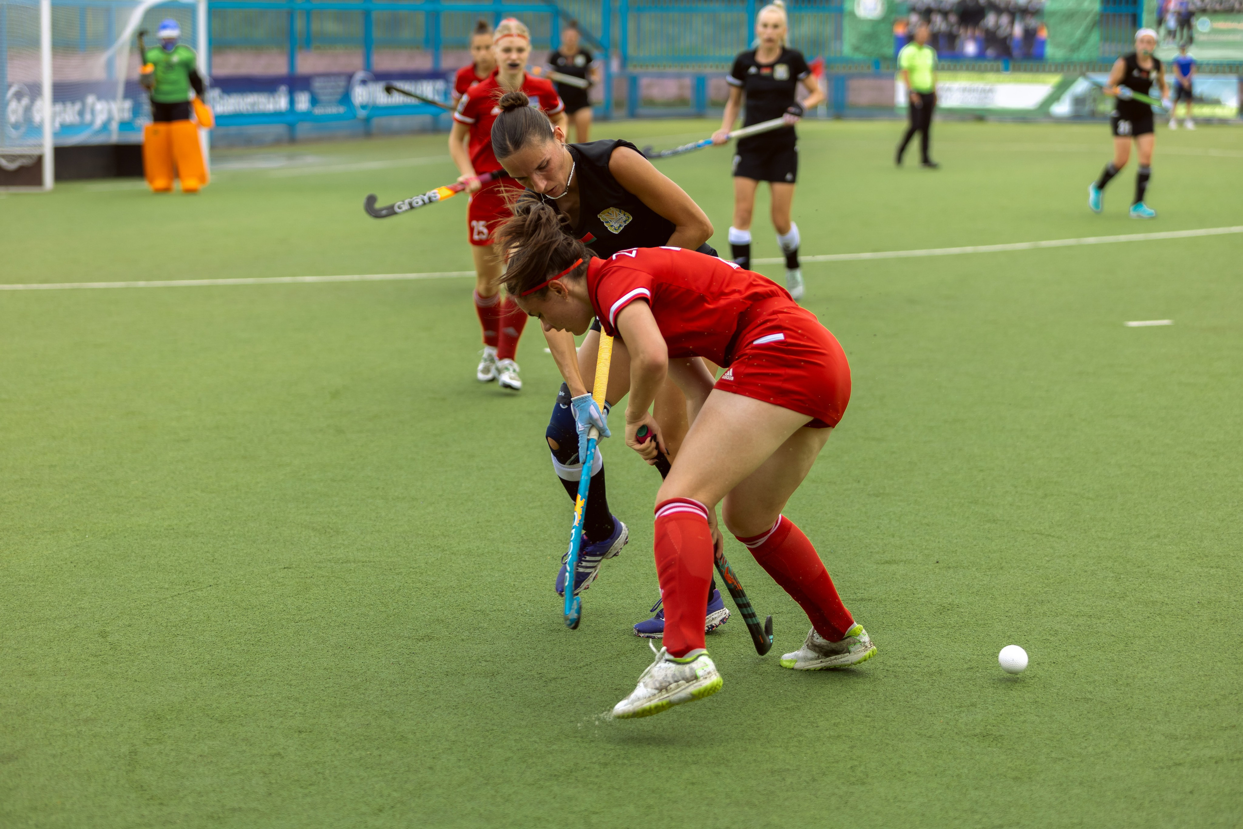 Хоккей на траве. Девушки. Минск — Виктория. 16.06.2024. Профессиональный интерьерный и репортажный фотограф Минск и РБ. Максим Орлов
