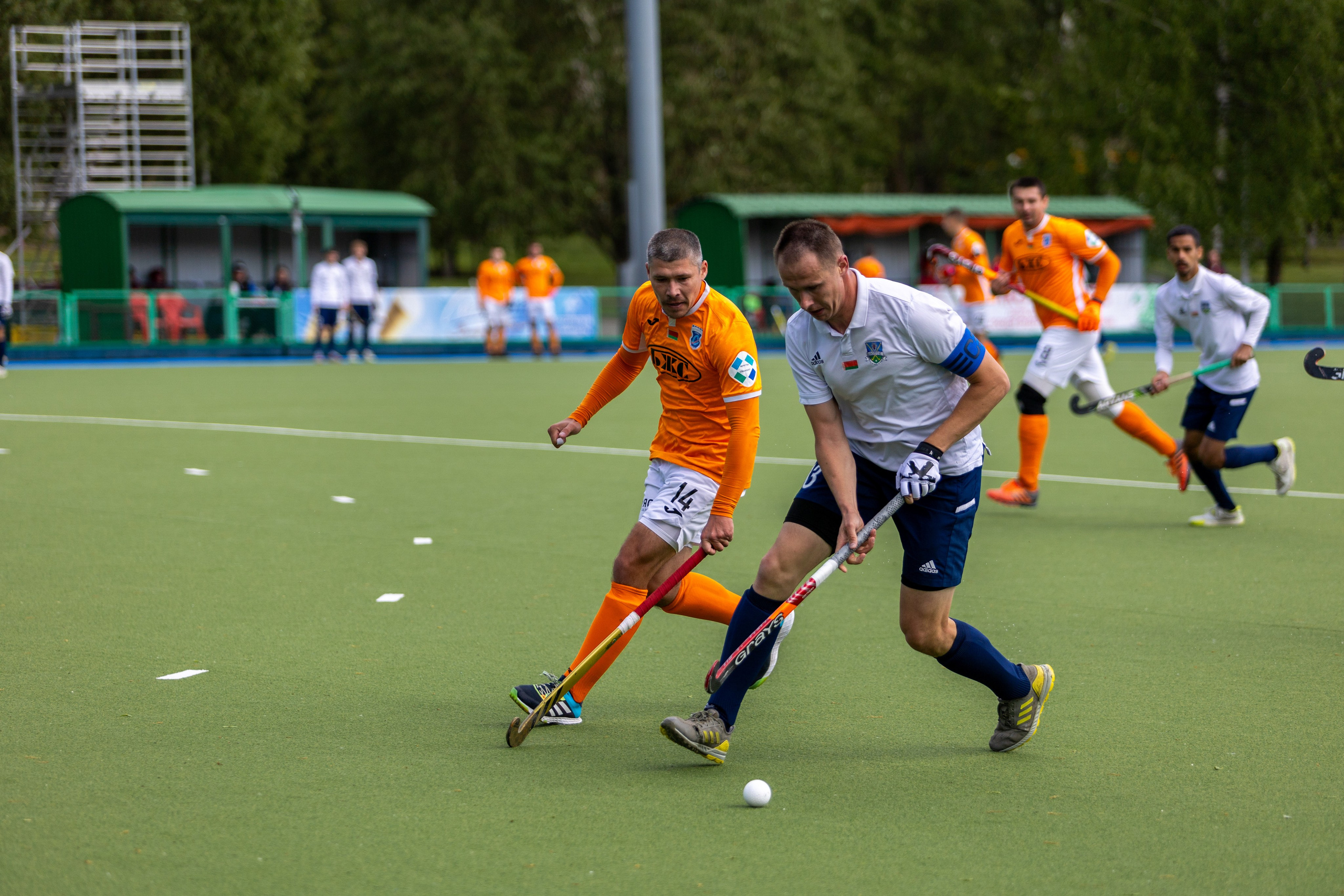 Хоккей на траве. ХК Минск — СК Строитель 11.05.2024. Профессиональный интерьерный и репортажный фотограф Минск и РБ. Максим Орлов