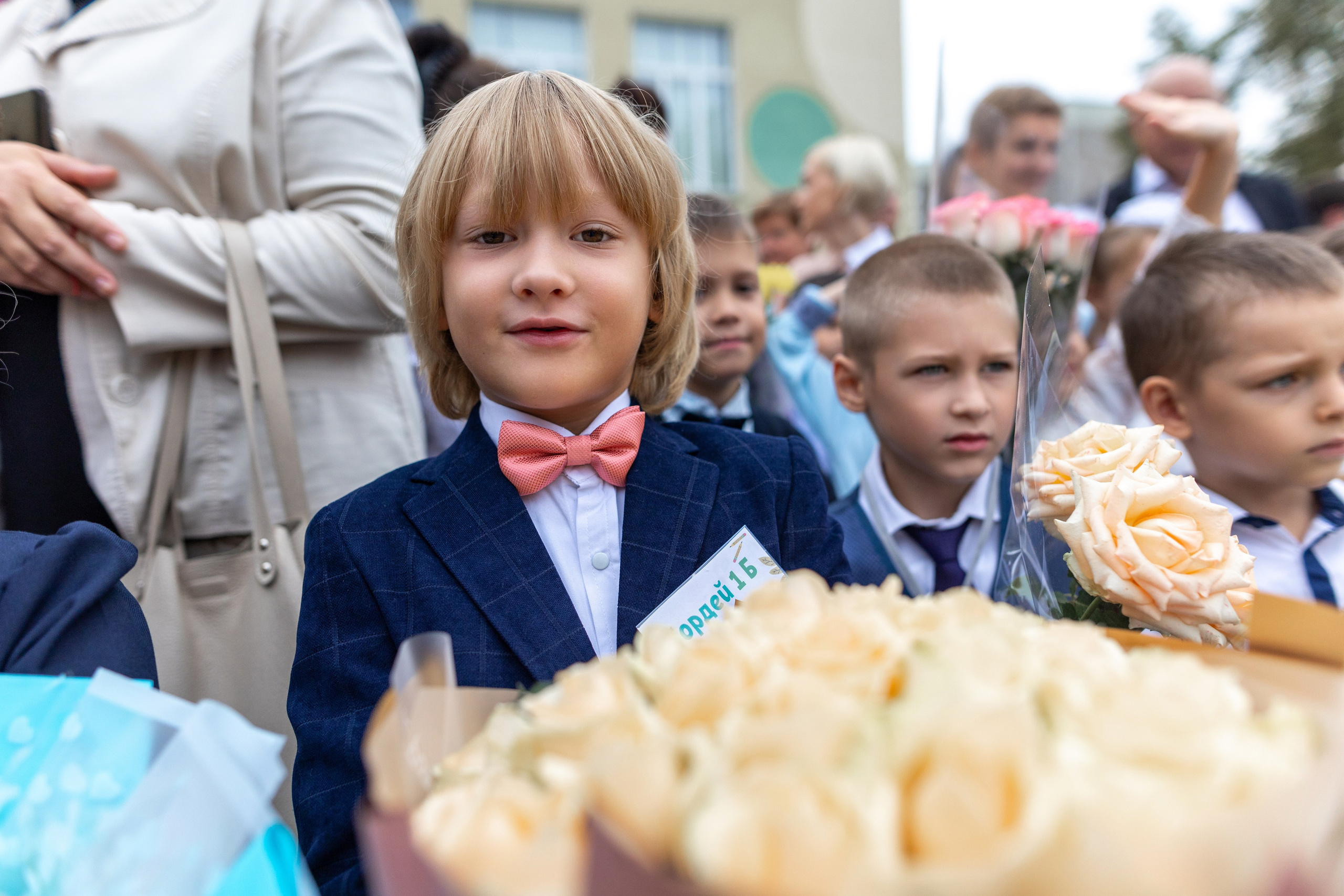Линейка 1-го сентября. Профессиональный интерьерный и репортажный фотограф Минск и РБ. Максим Орлов