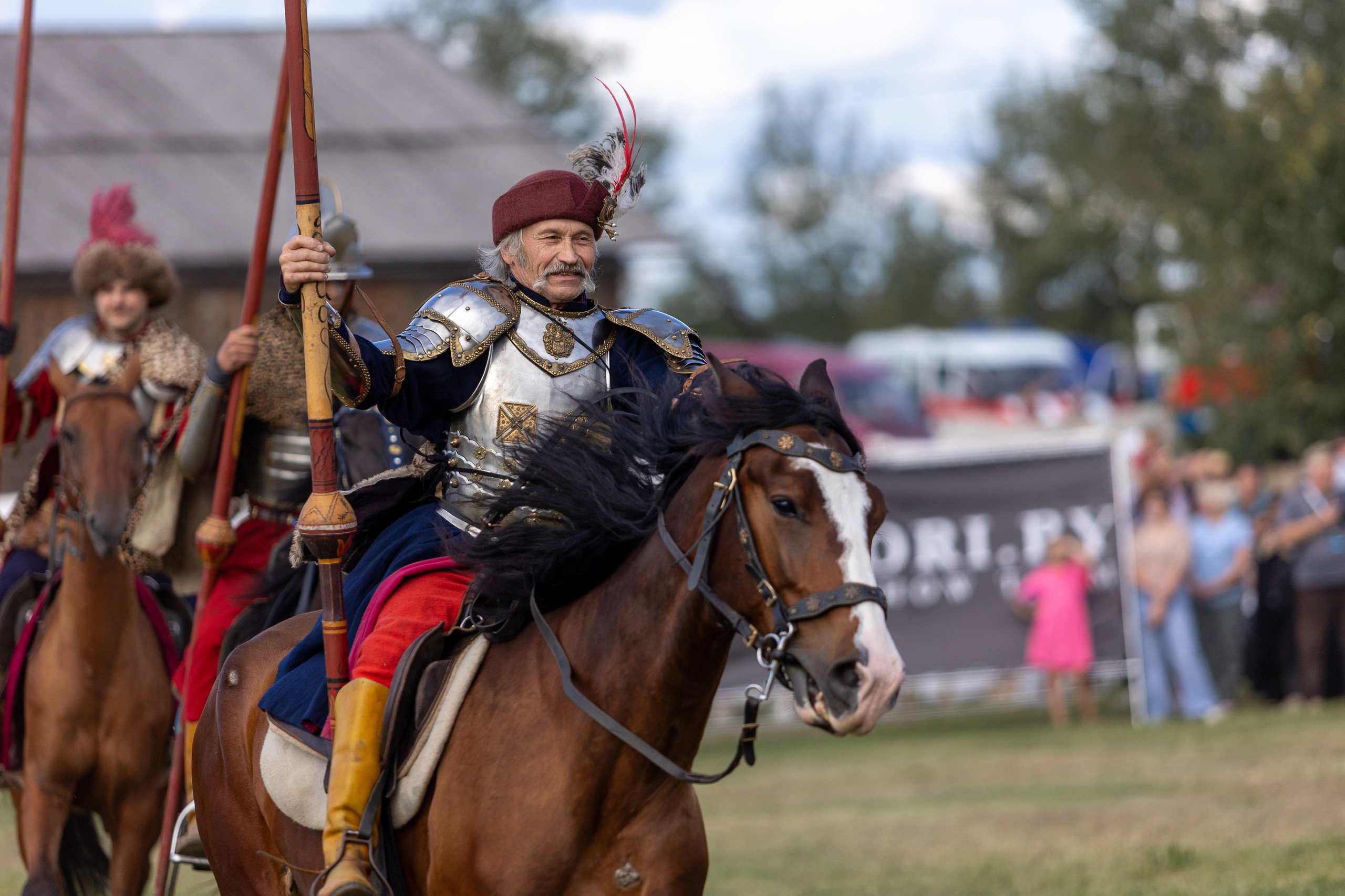 Рыцарский фест. Мстиславль. Профессиональный интерьерный и репортажный фотограф Минск и РБ. Максим Орлов