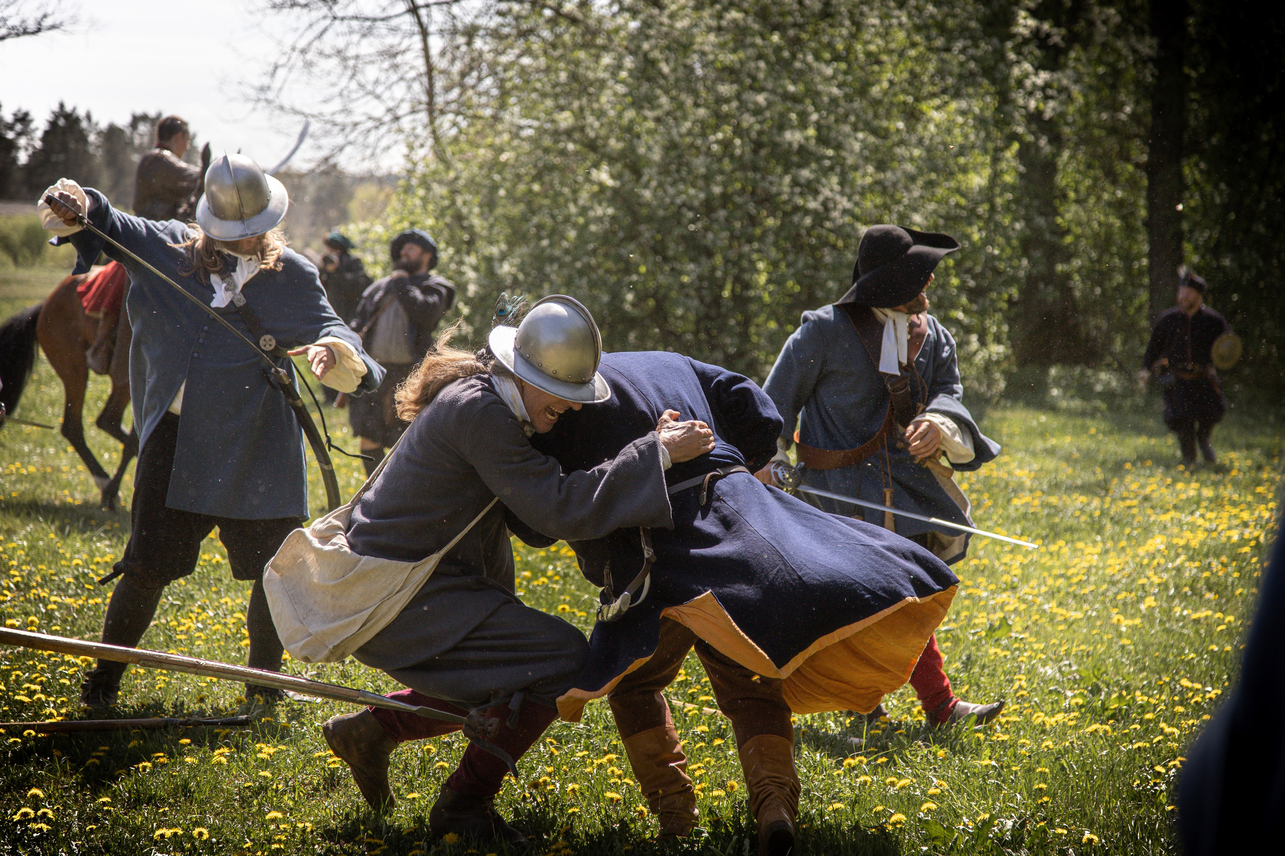 Золотая шпора. Огнем и мечем. День второй. Вылазка в лес. Штурм фортеции. Княжеский пир. Профессиональный интерьерный и репортажный фотограф Минск и РБ. Максим Орлов