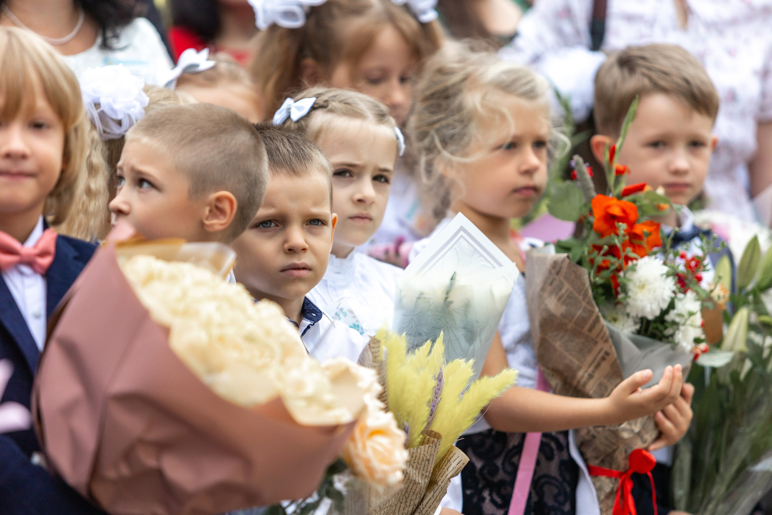 Линейка 1-го сентября. Профессиональный интерьерный и репортажный фотограф Минск и РБ. Максим Орлов